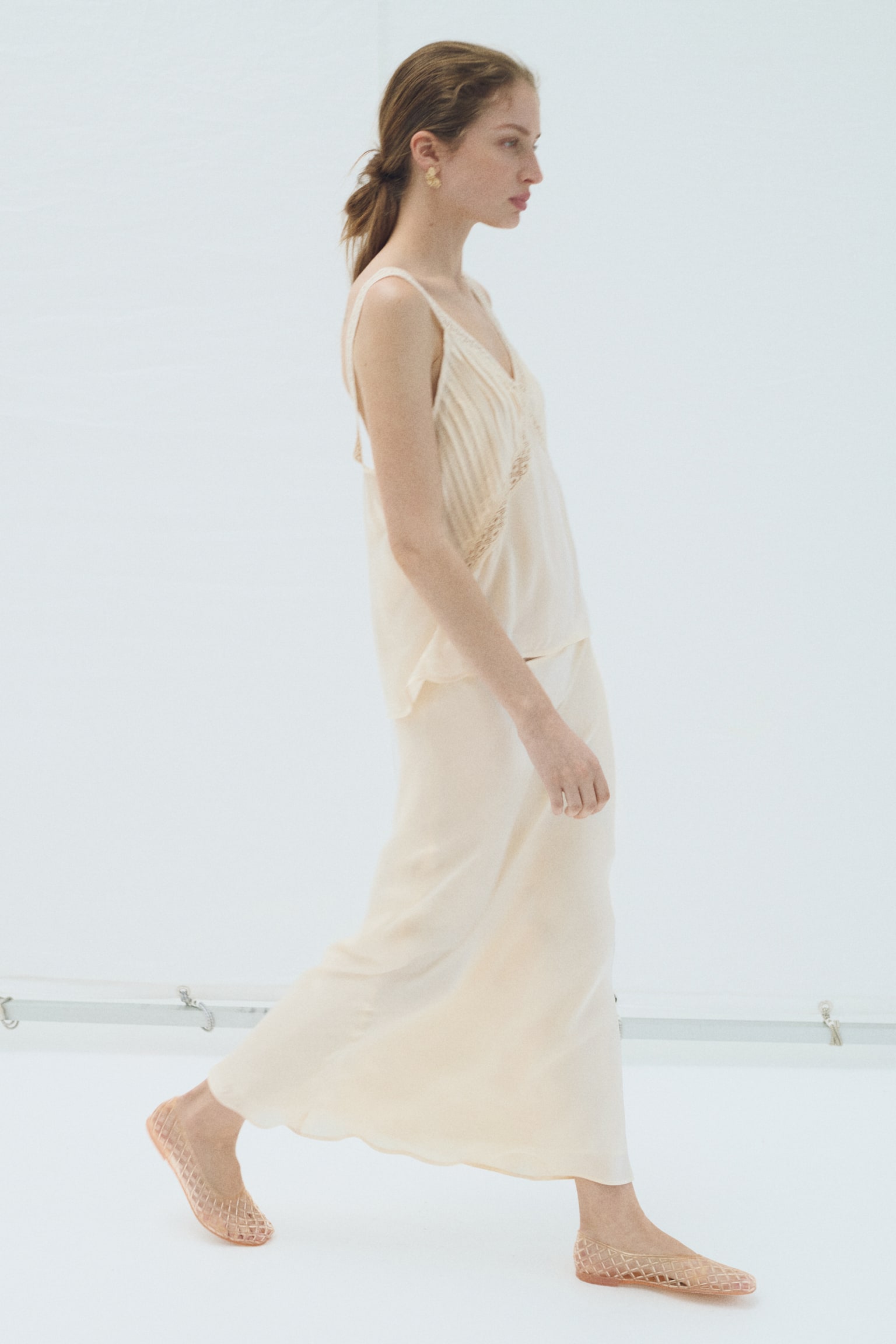 Viscose-blend slip skirt - Light beige - 4
