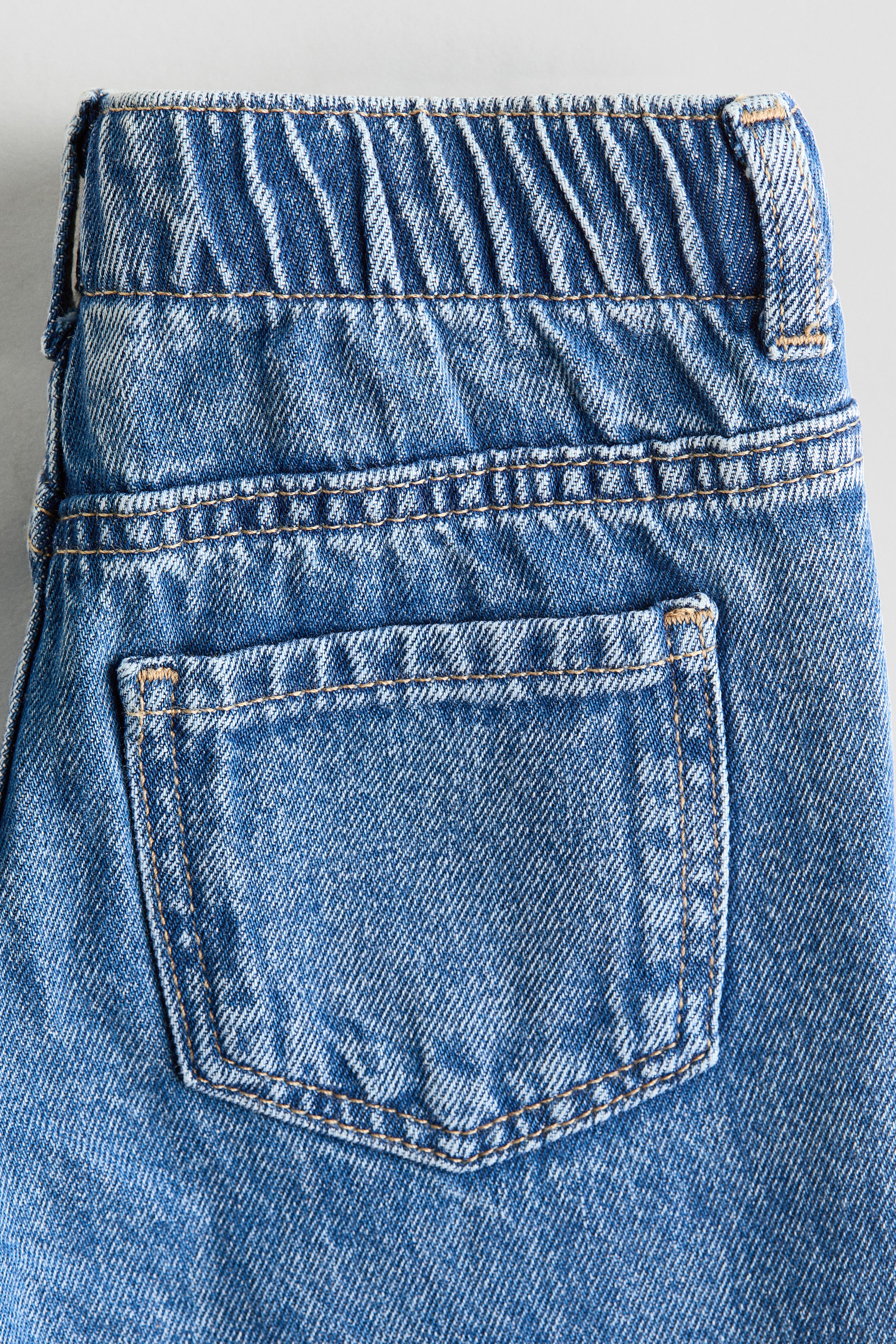 Wide-Leg Jeans with Motif