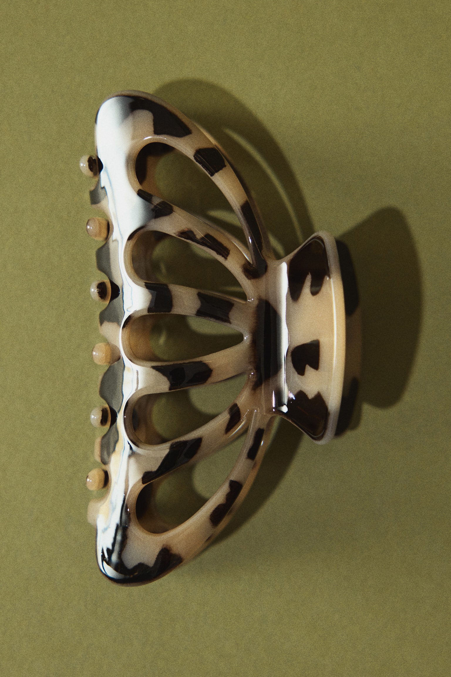 Plastic hair claw - Light beige/Leopard print/Brown/Tortoiseshell-patterned - 1