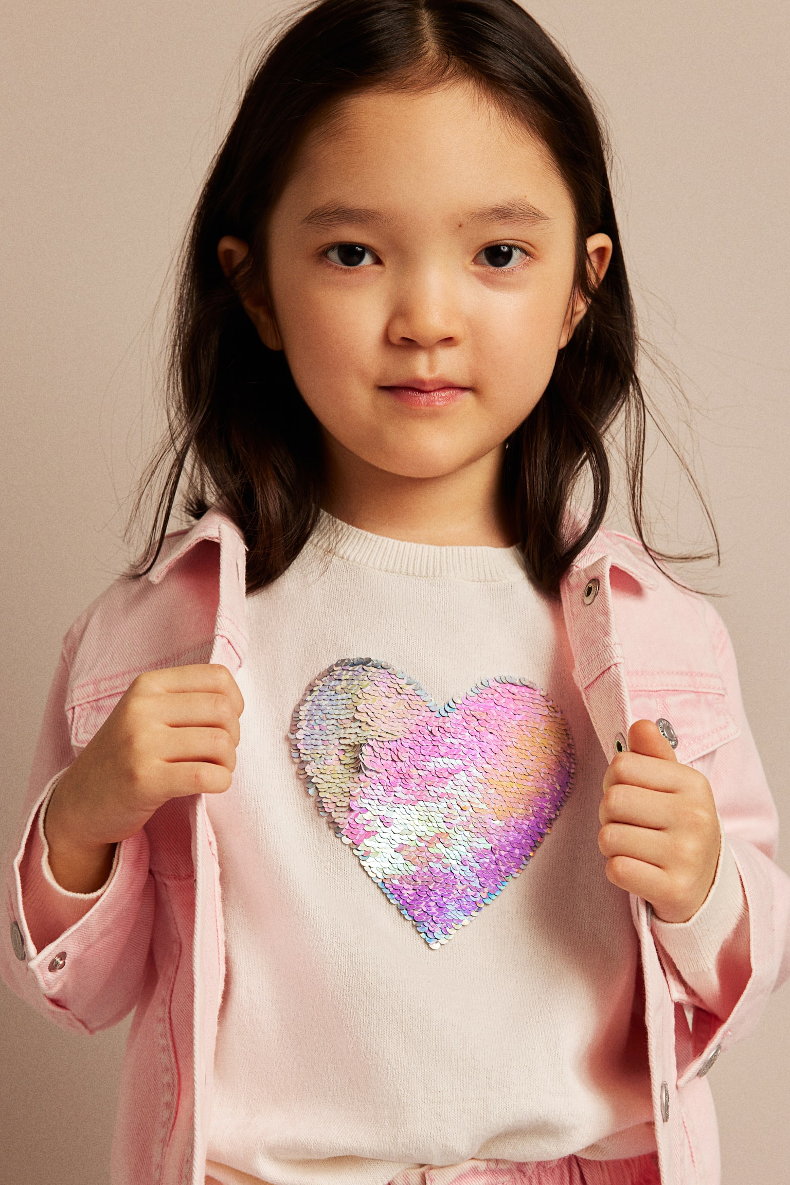 Reversible Sequin Design Sweater - White/Heart/Light pink/Unicorn/Purple/Horse/Natural white/Butterfly/Pink/Bunny - 3