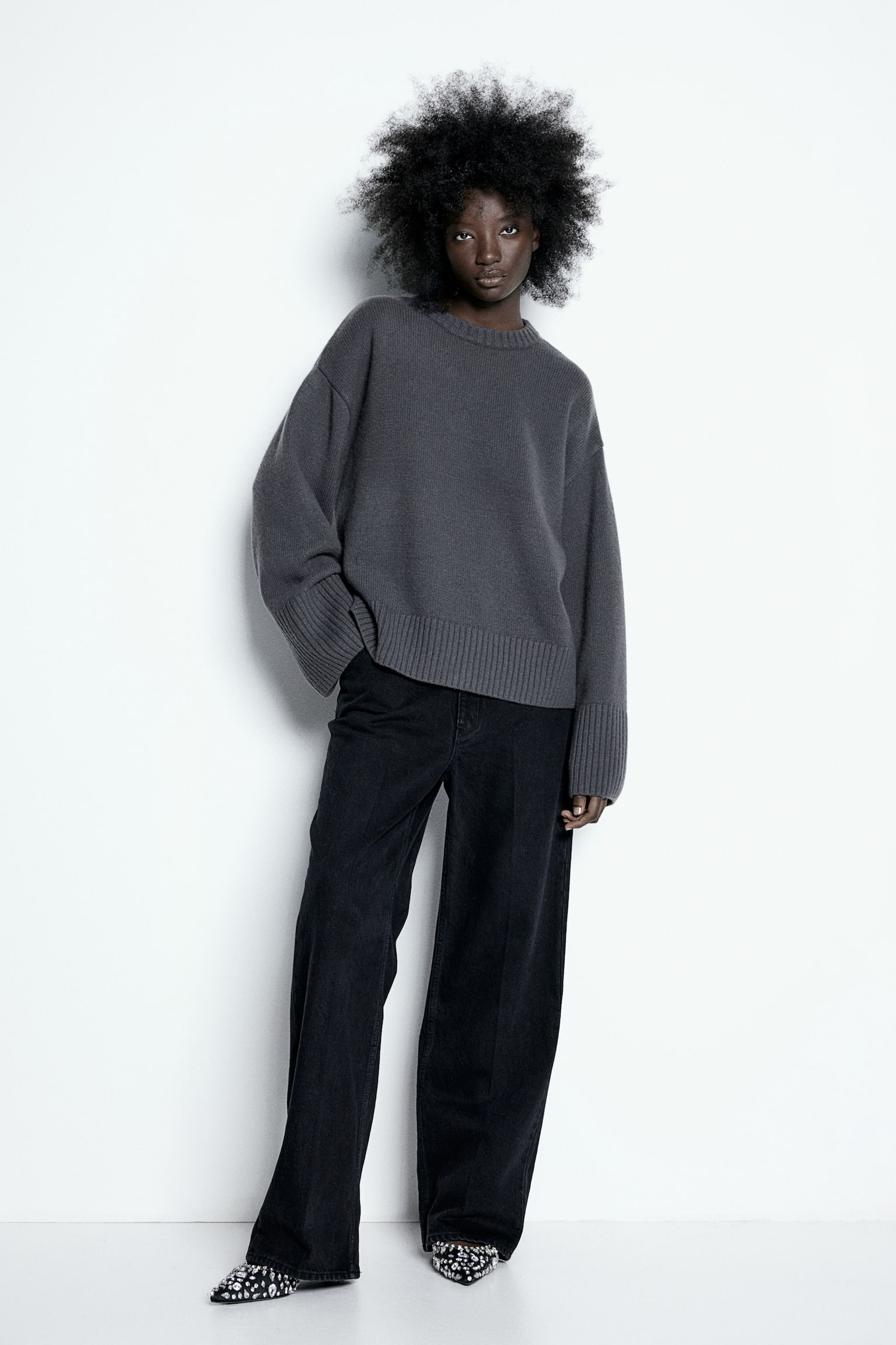 Oversized cashmere-blend jumper - Dark grey/Black/Light beige/Greige - 5