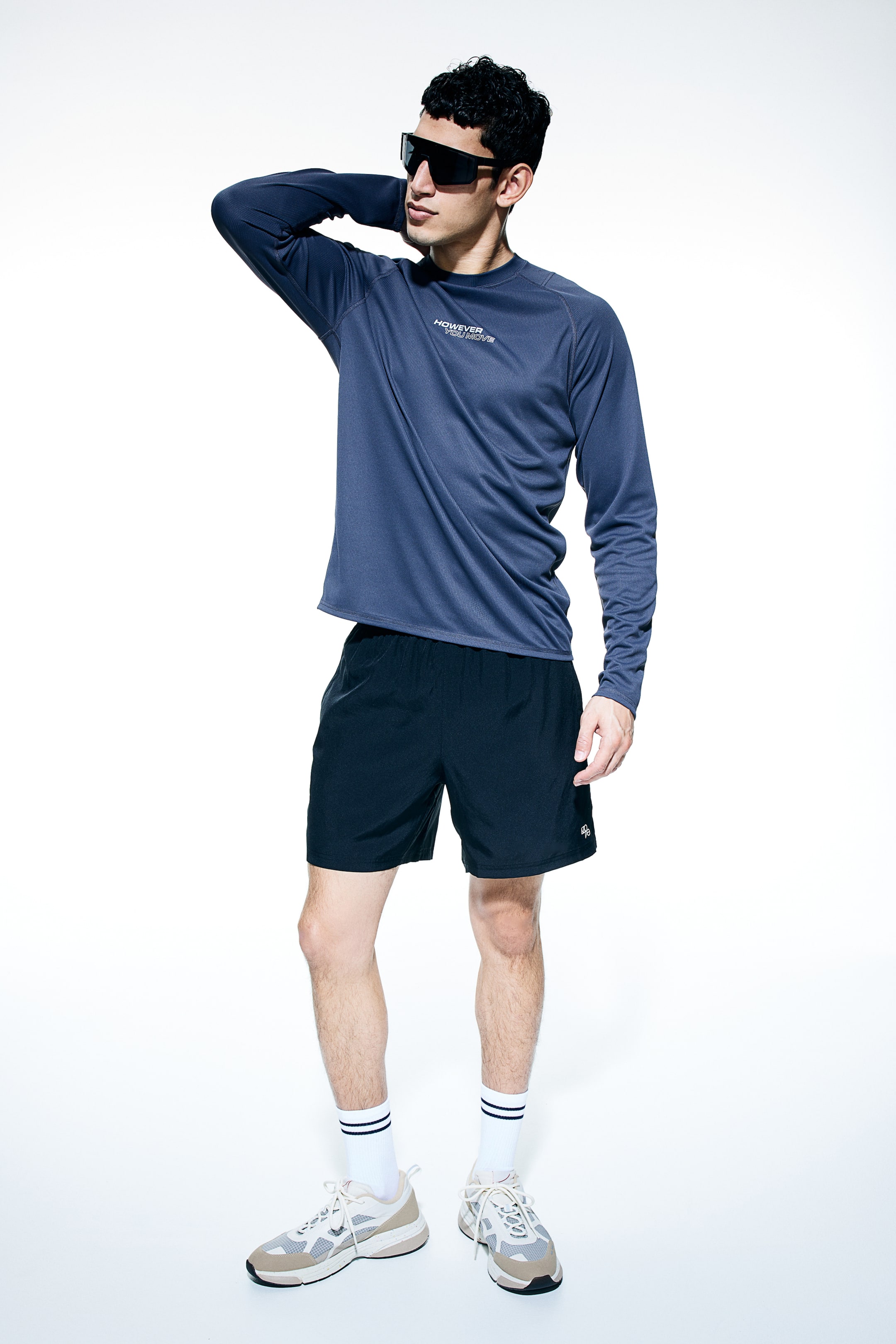 Mid-Length Sports Shorts DryMove™