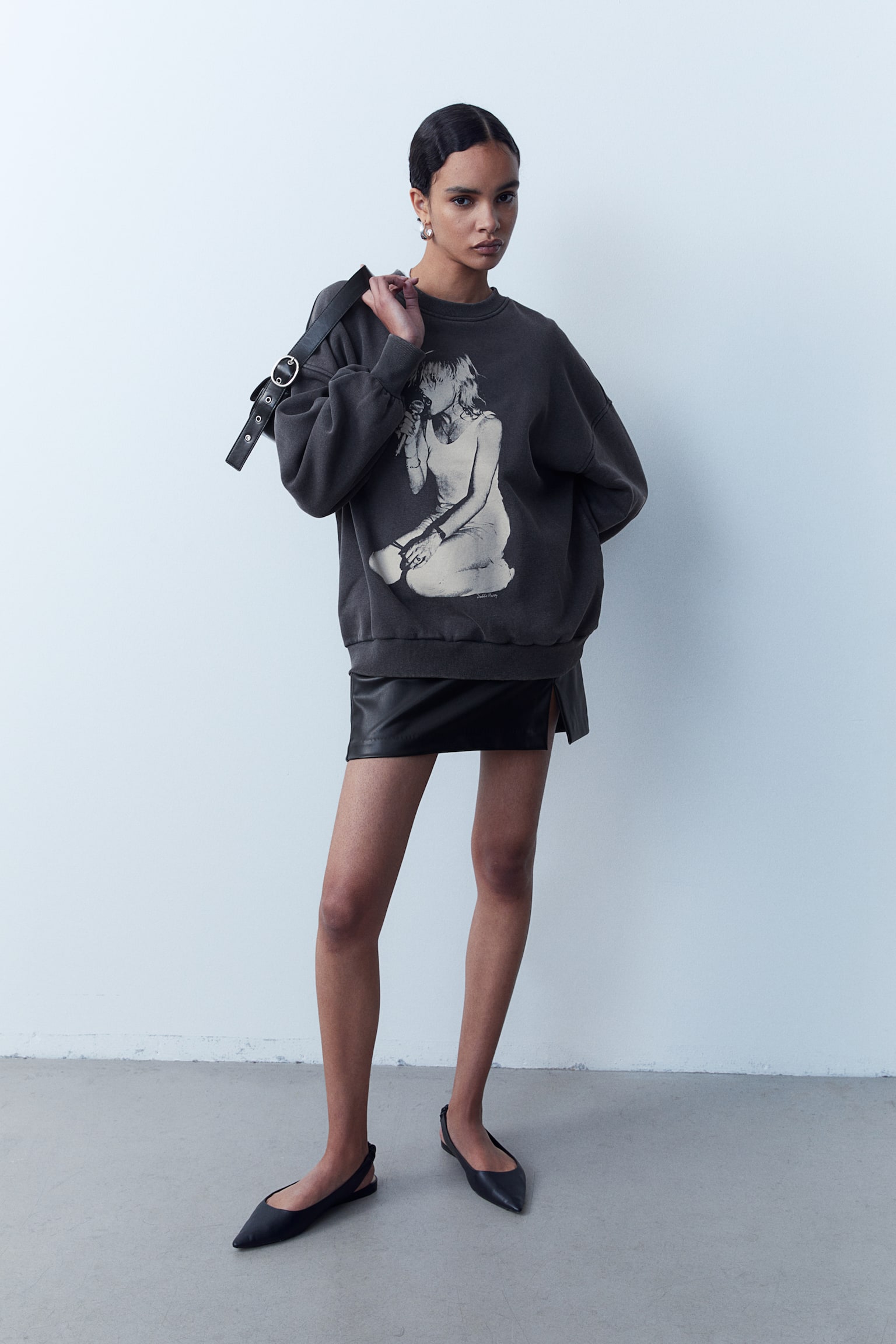 Oversized printed sweatshirt - Black/Blondie/Black/Formula 1 - 4