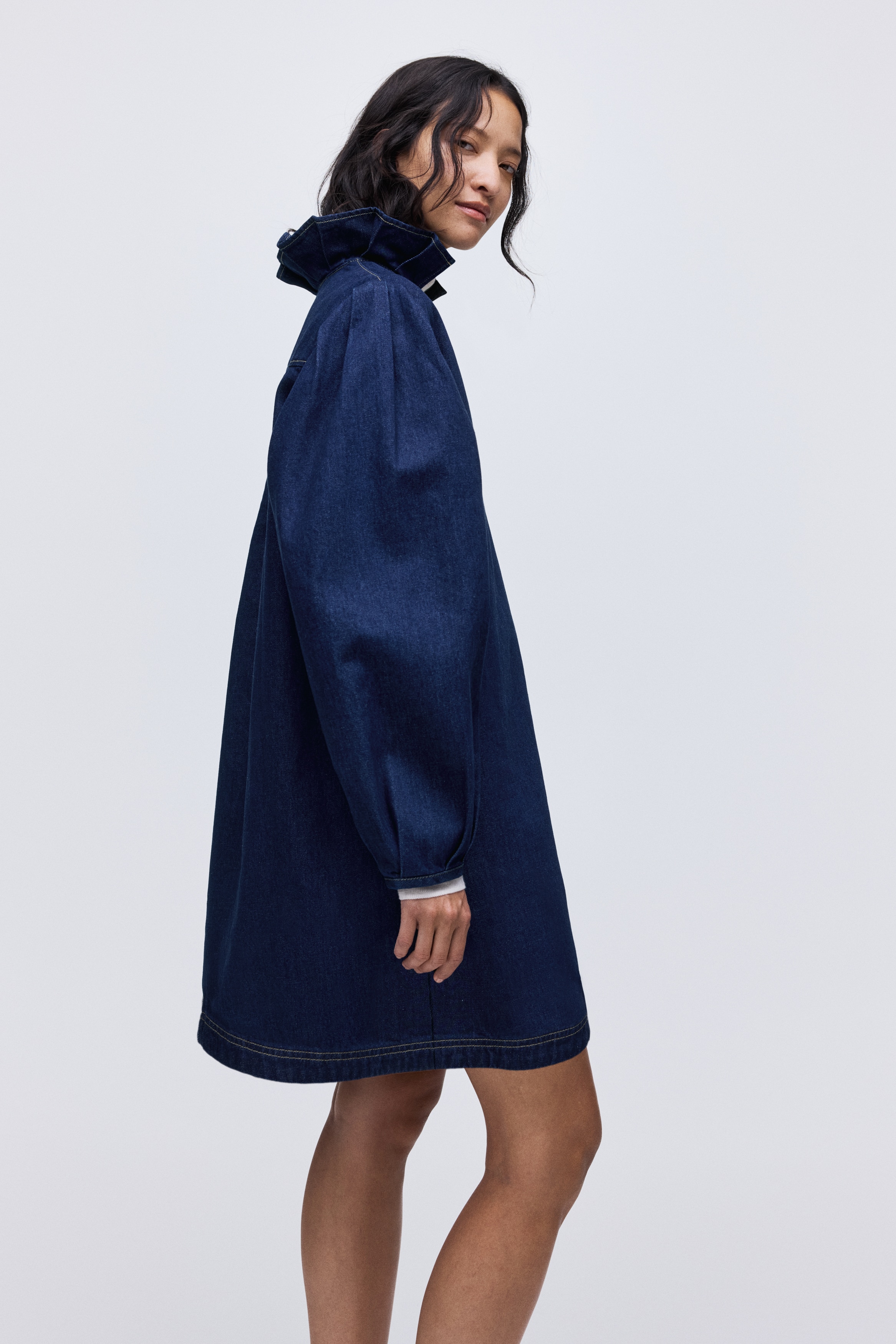 Teksas haljina s talasastom kragnom - Tamna teksas plava