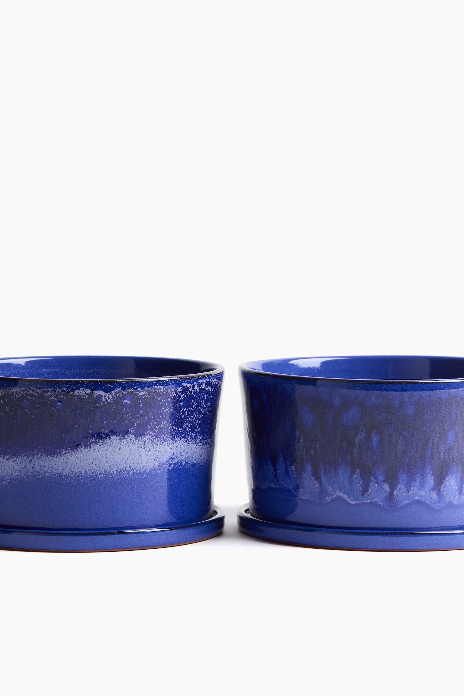 Wide terracotta plant pot and saucer - 3