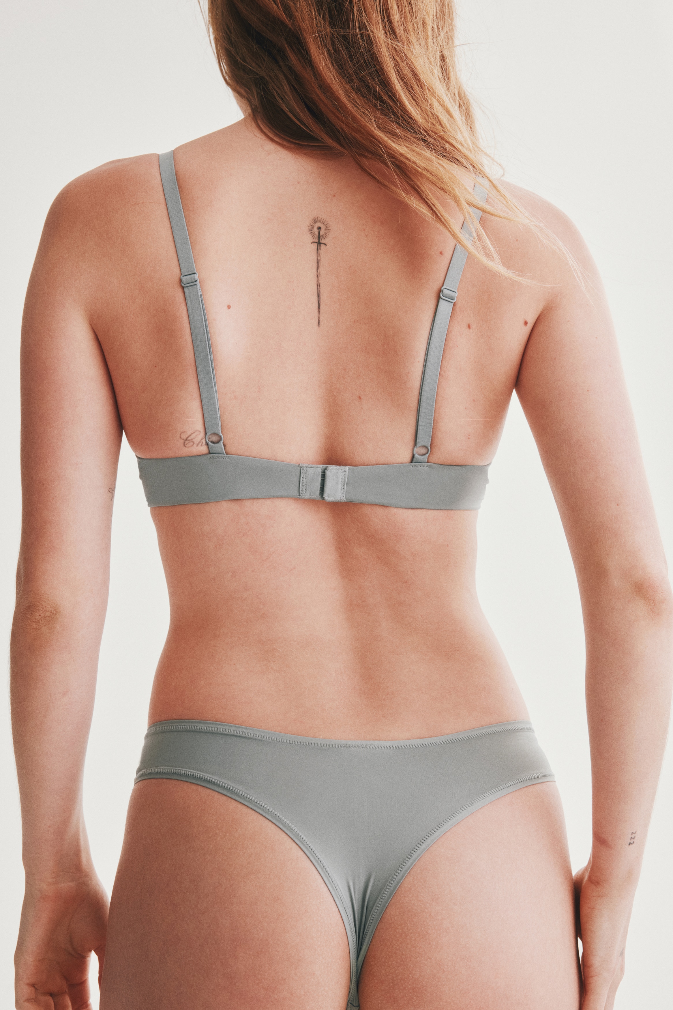 Padded non-wired microfibre bra