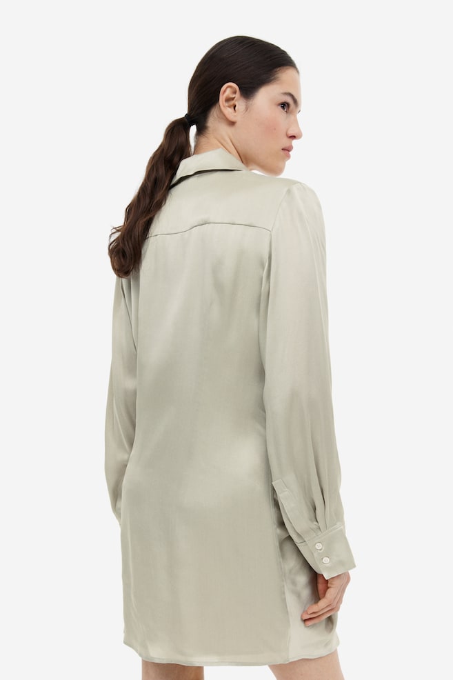Drapert skjortekjole i silke - Light beige/Sort - 6
