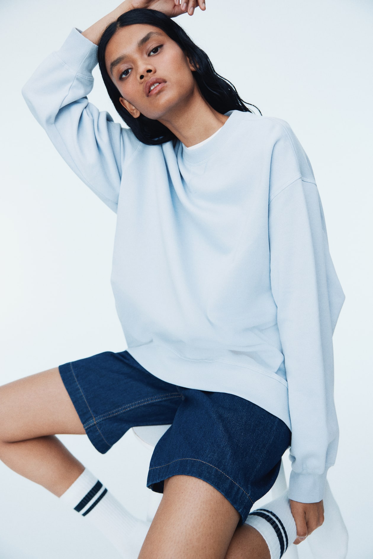 Oversized Sweatshirt - image 3