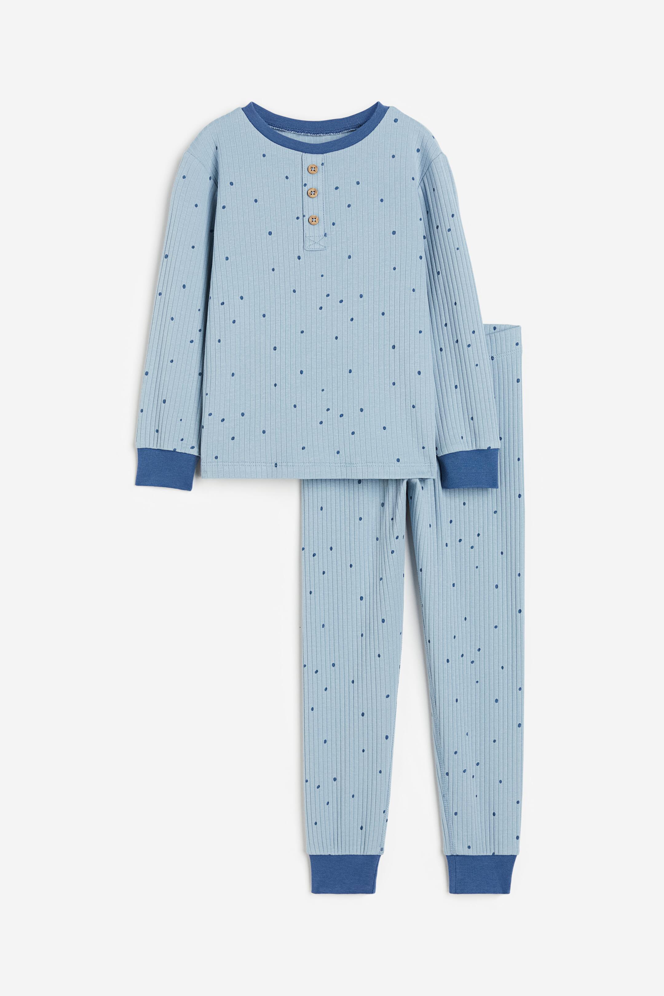 Modello Di Cucito Per Pigiama Da Bambino Color Menta, Camicia Da Notte E Pantaloni In Maglia (modello - Italia - 9