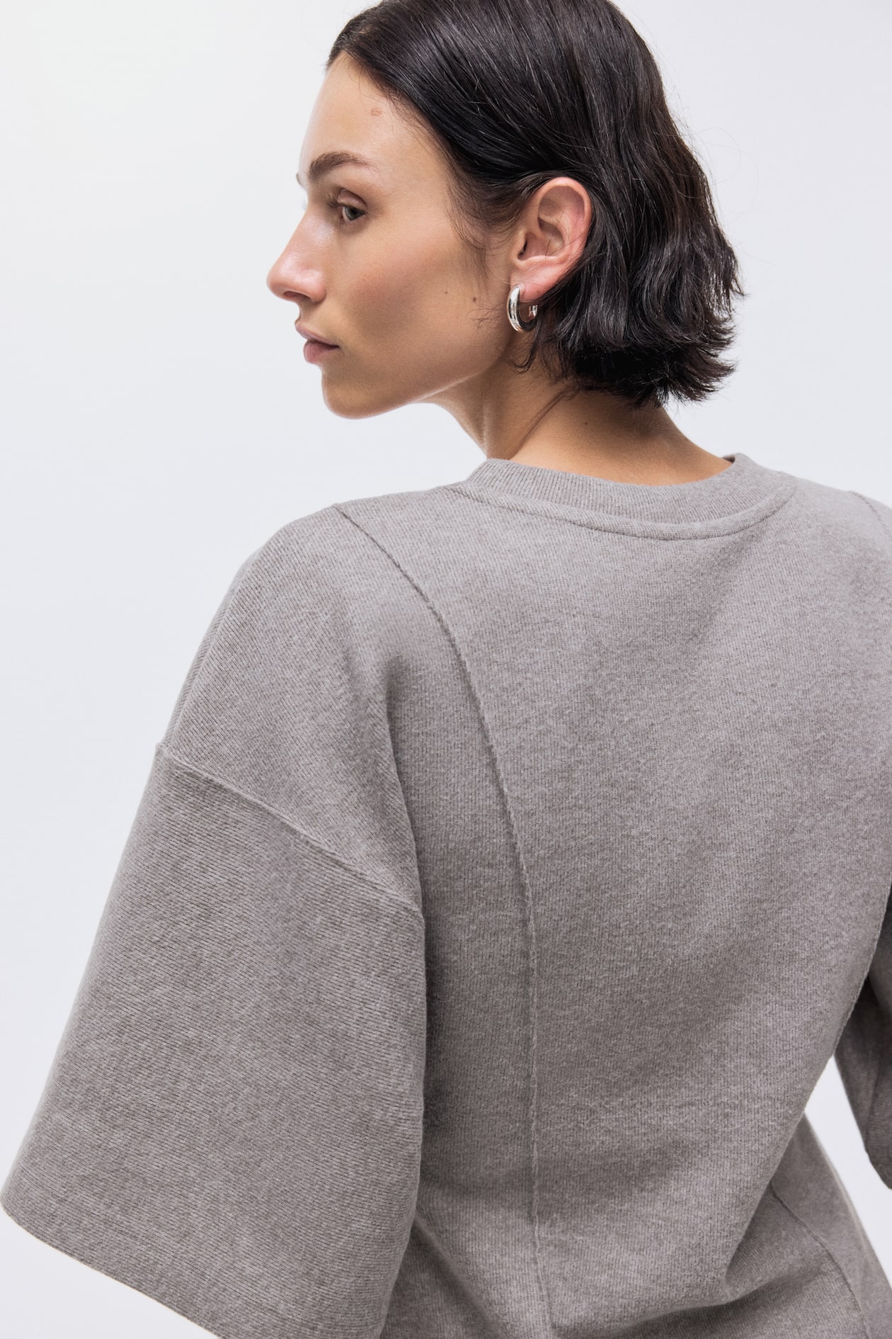 Loose-Fit Fine-Knit Top - image 3