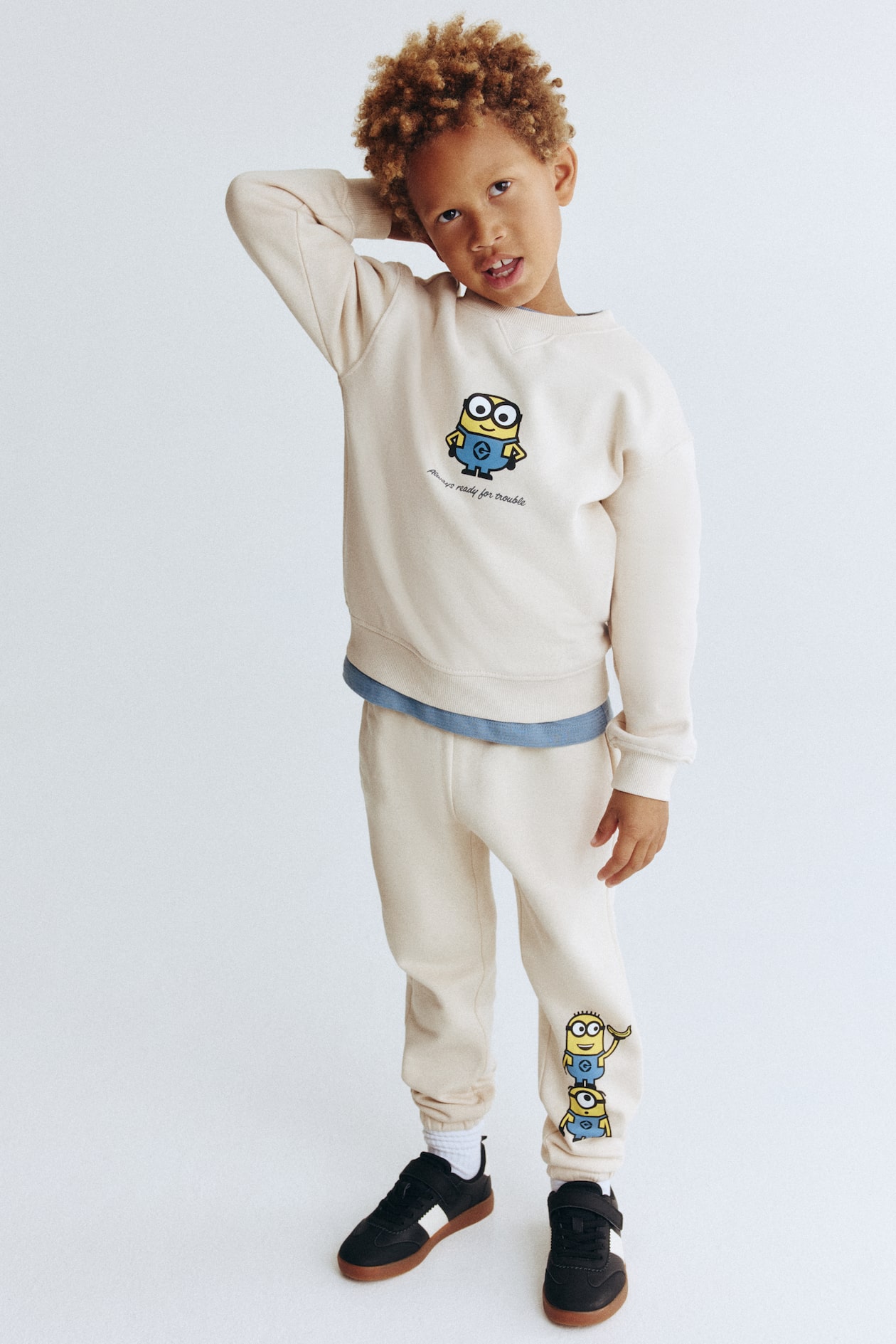 Conjunto estampado de piezas en tejido sudadera Beige claro/Minions  NIÑOS H&M ES