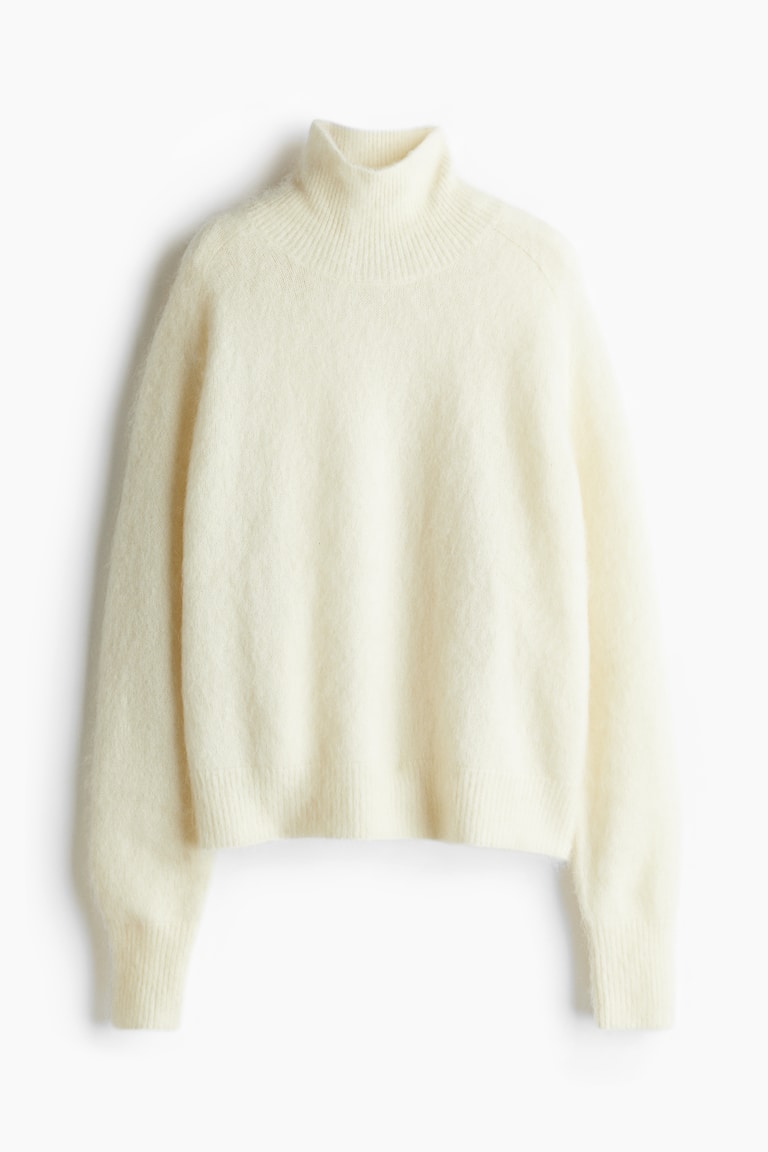 H&M Off-White Oversized Turtleneck