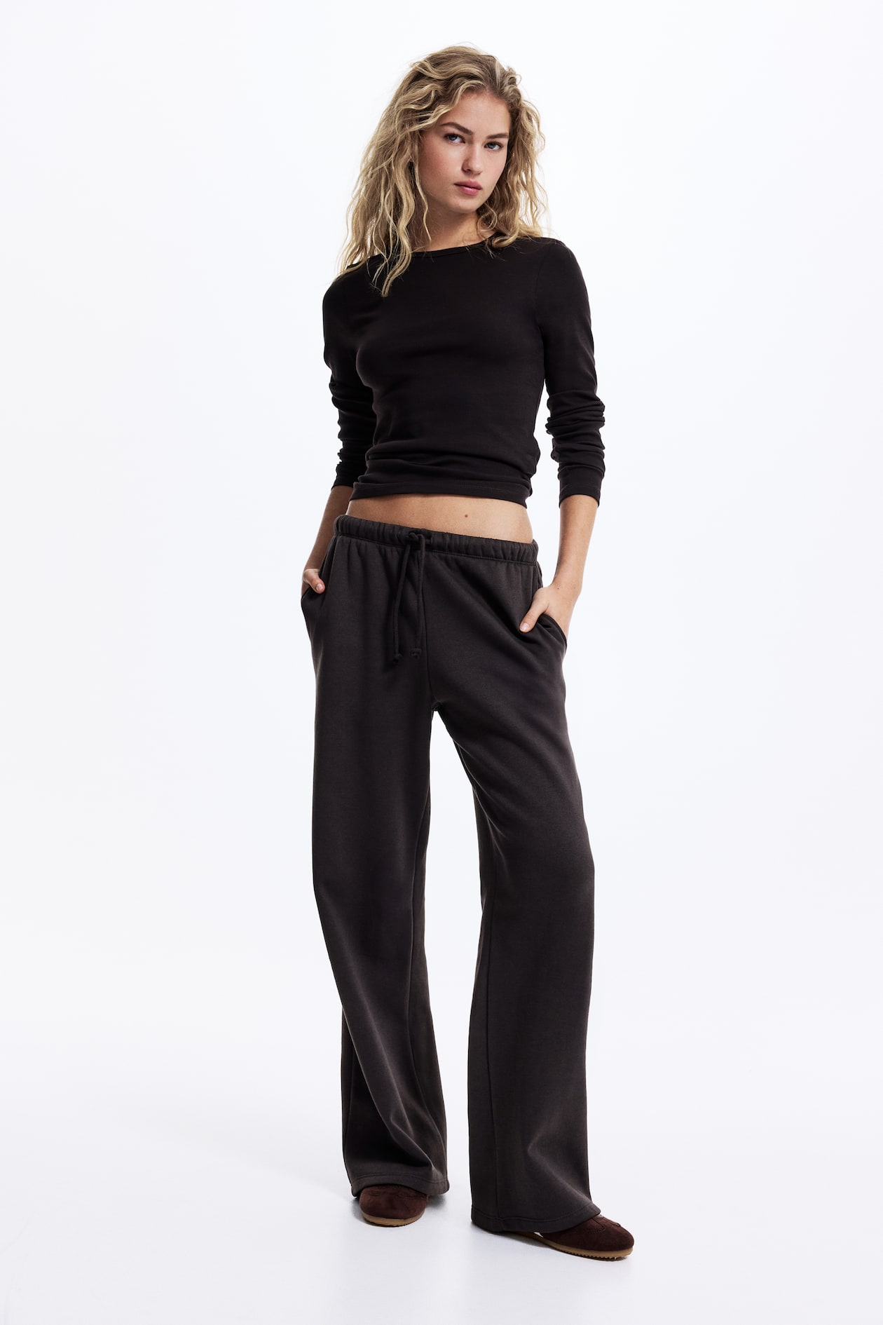 Wide-leg Joggers - image 3