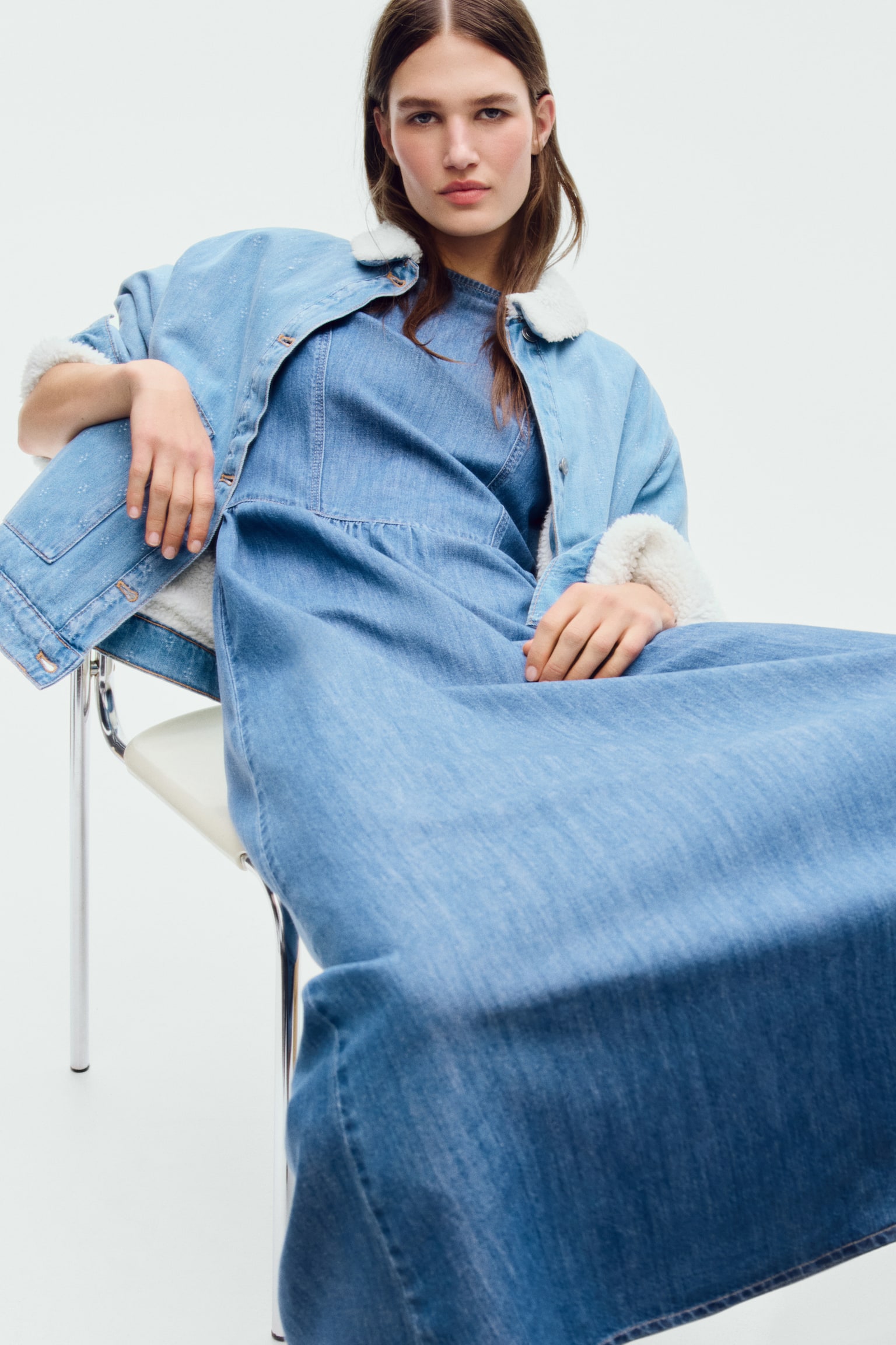 Maxikjole i denim - Denimblå - 2