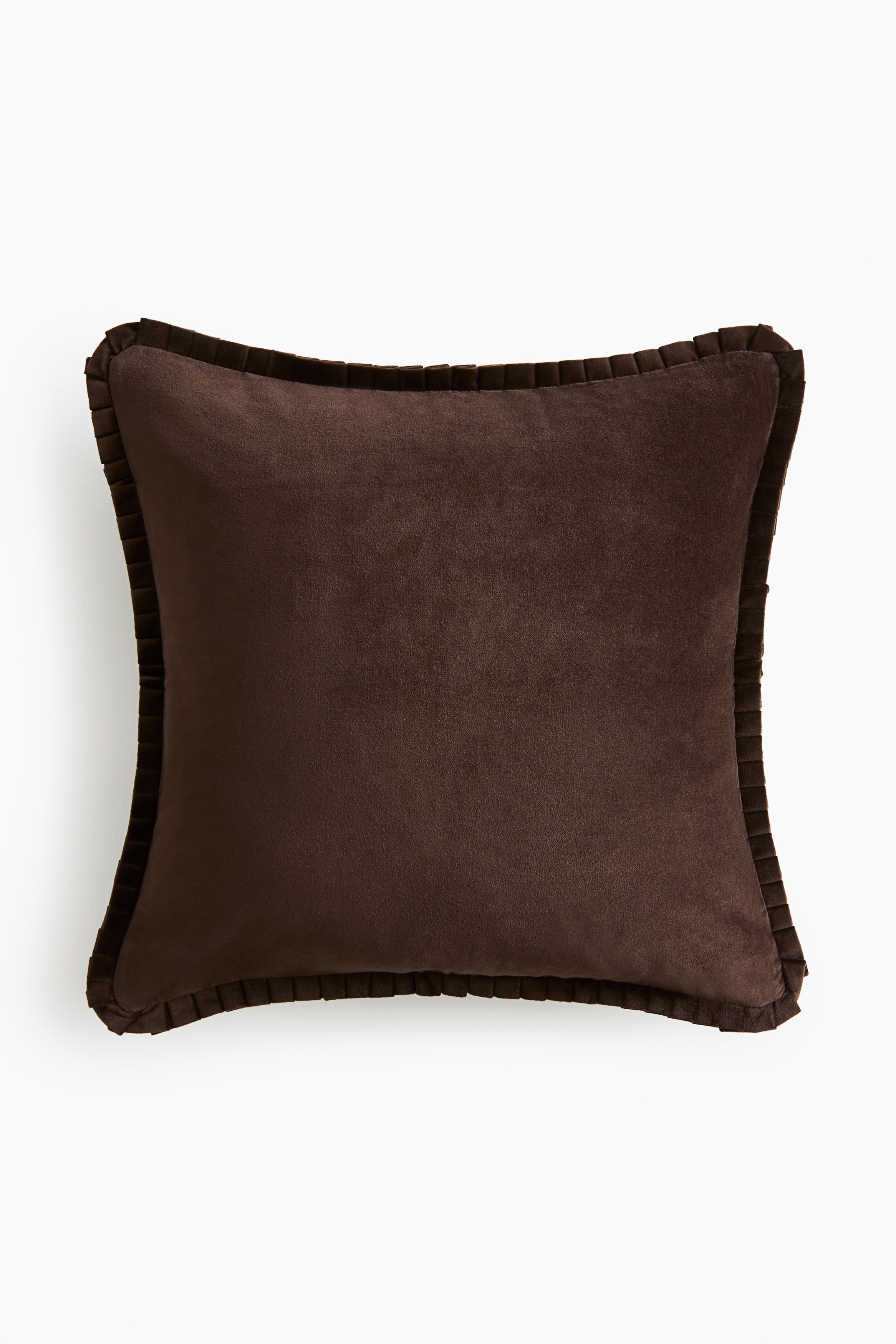 Pleated velvet cushion coverModel