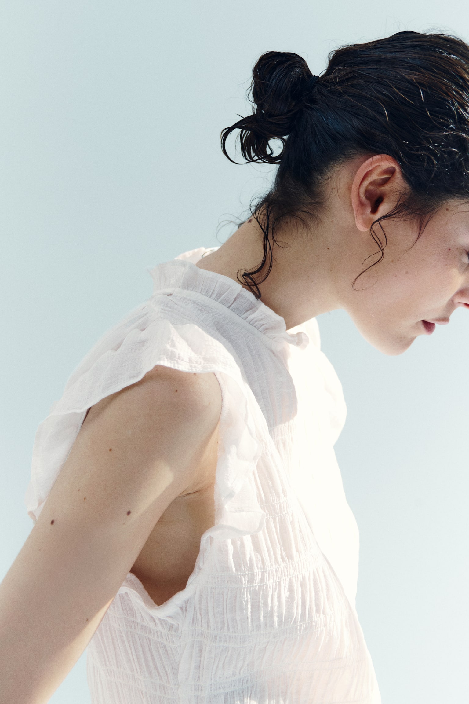 Top en punto smock con peplum - Blanco/Turquesa tenue claro - 3