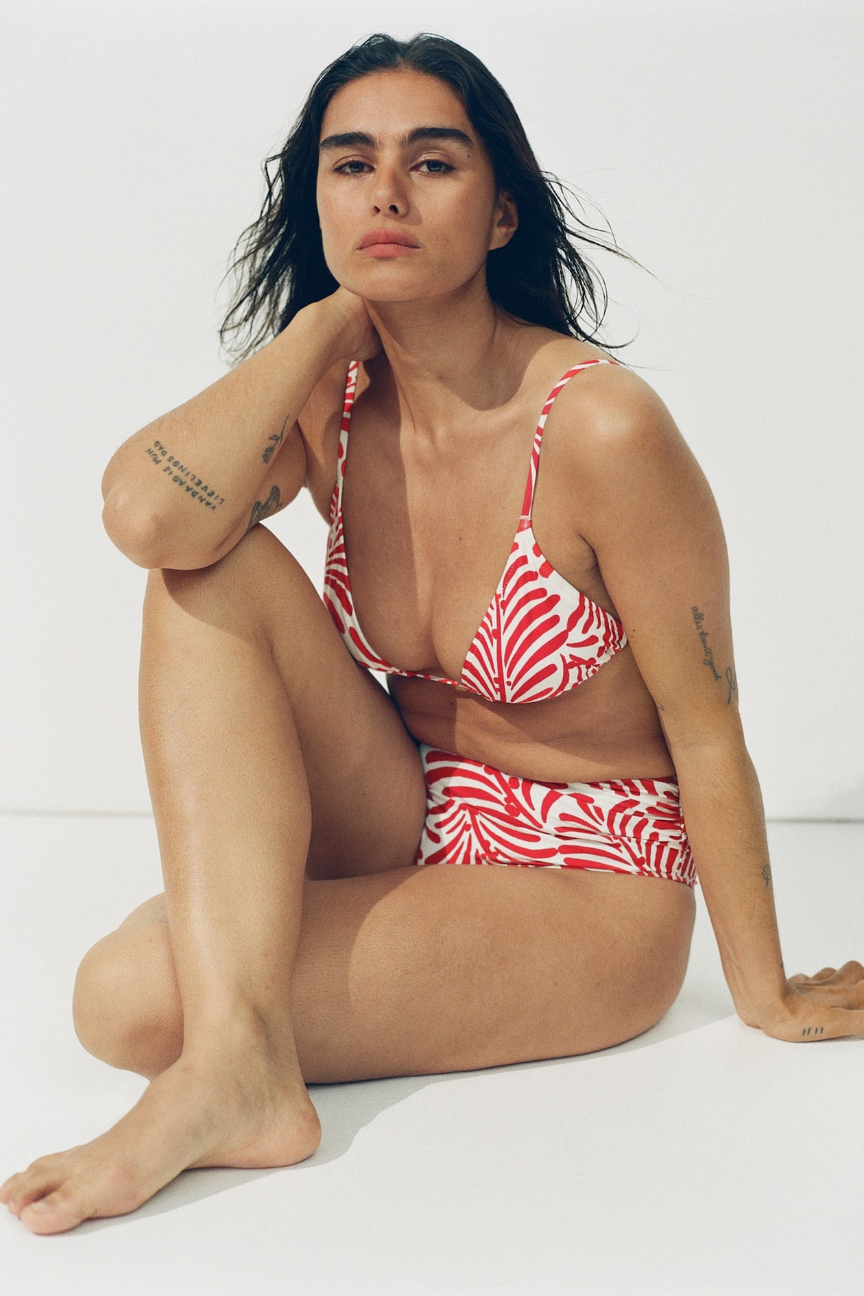 High Waist Cheeky Bikini Bottoms - image 3