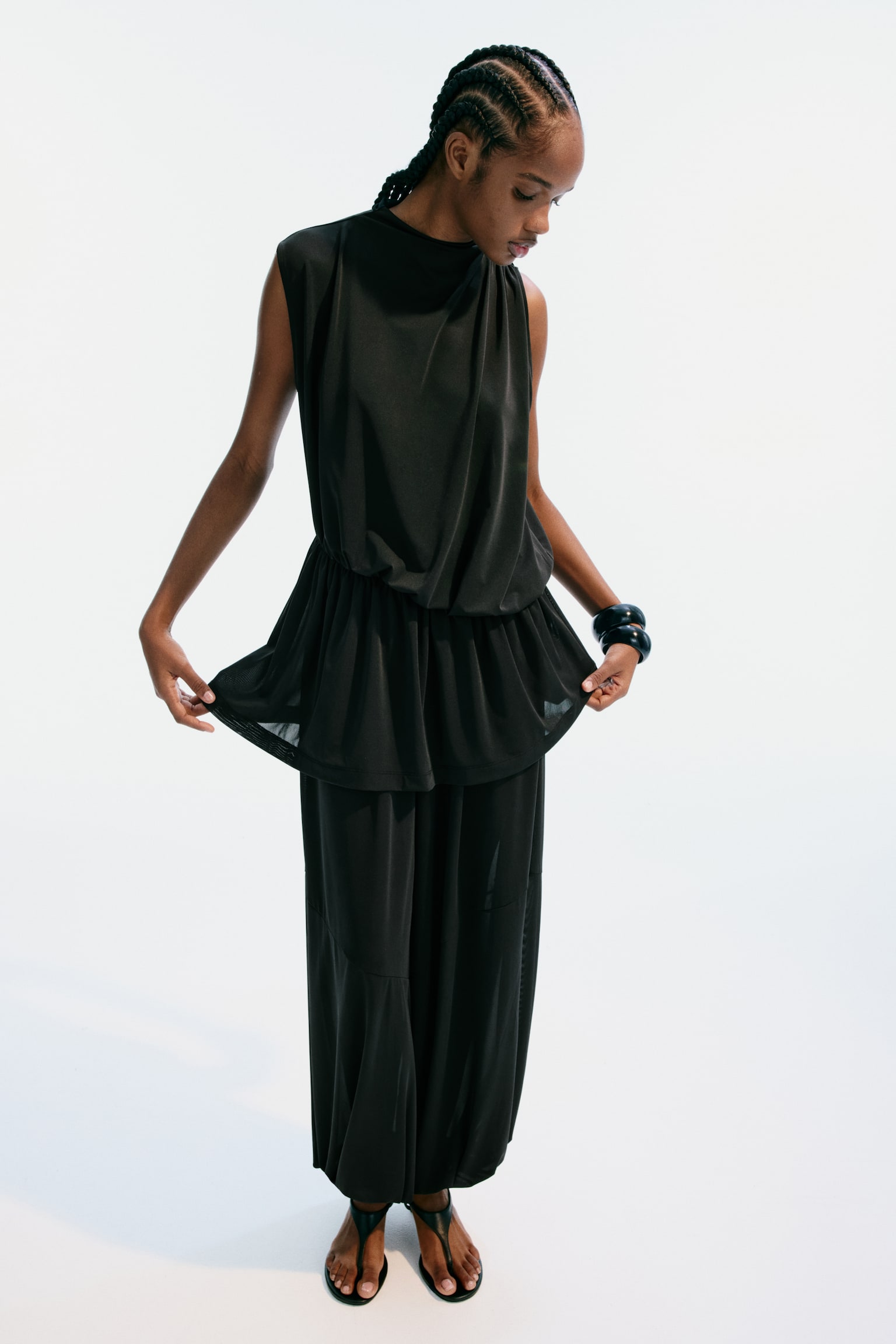 Женский топ H&M Asymmetric Draped Top, цвет: Чёрный — фото 3