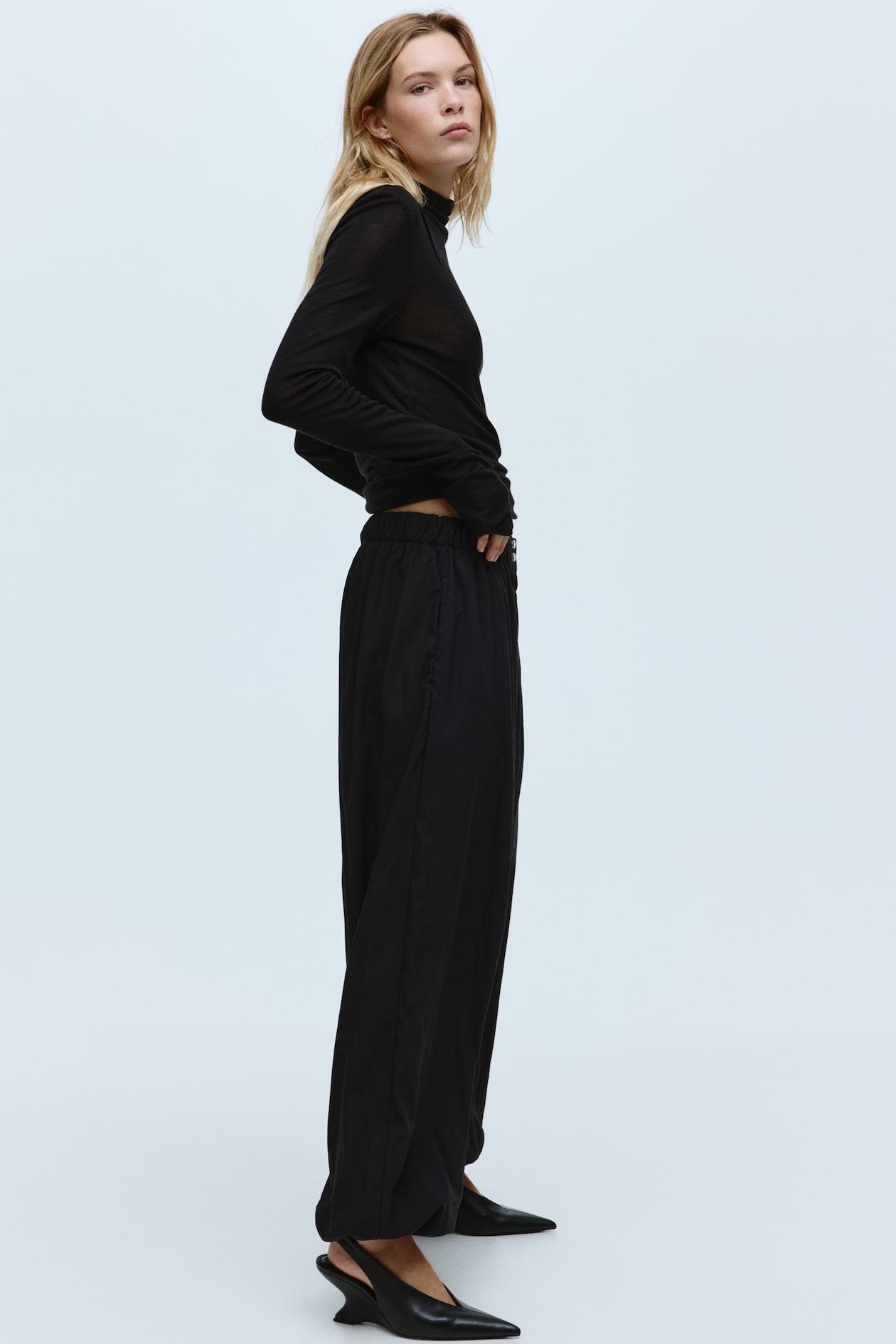 Balloon-Leg Pants
