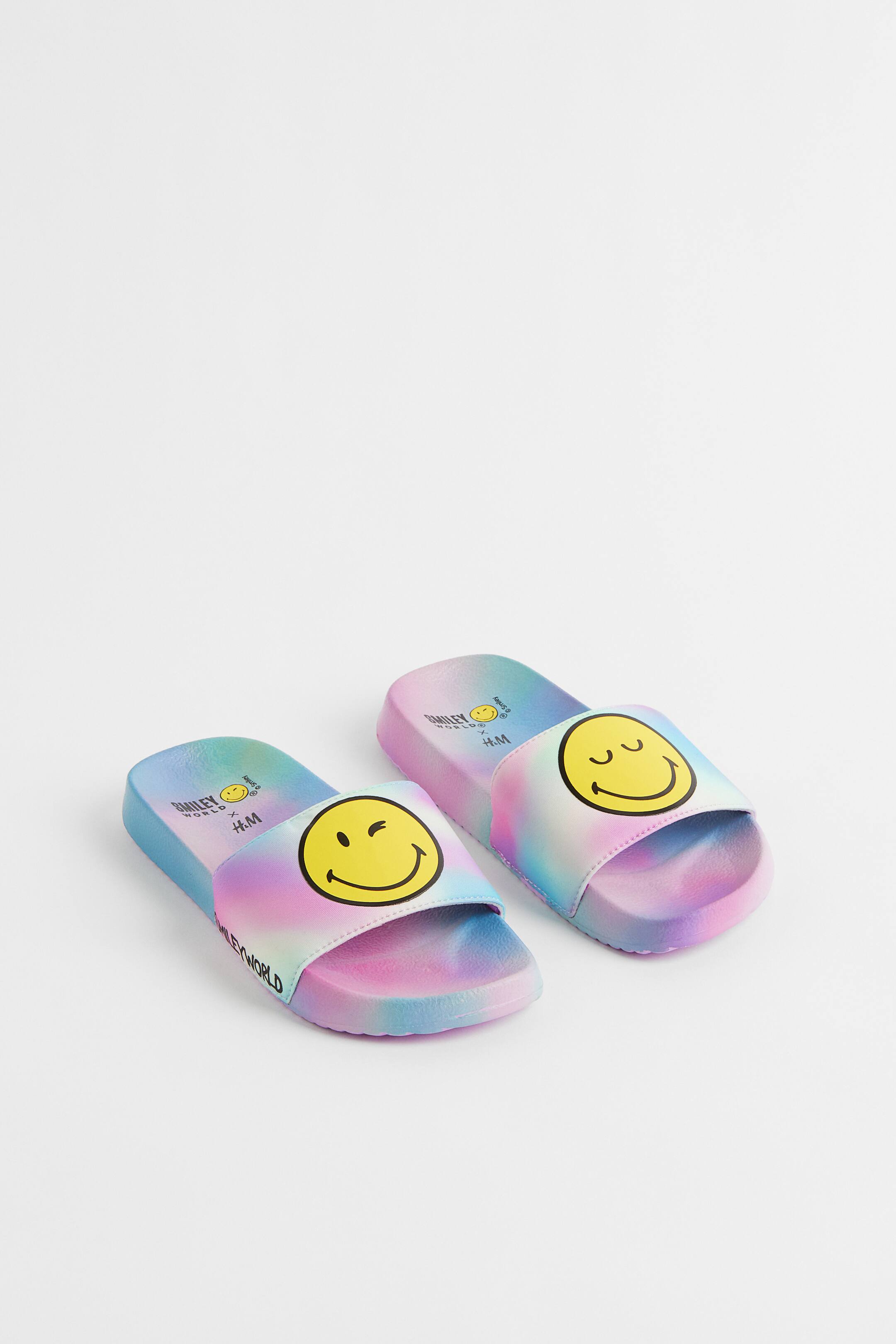View larger image: Print-motif pool shoes - Light purple/SmileyWorld® - Kids | H&M IN 1
