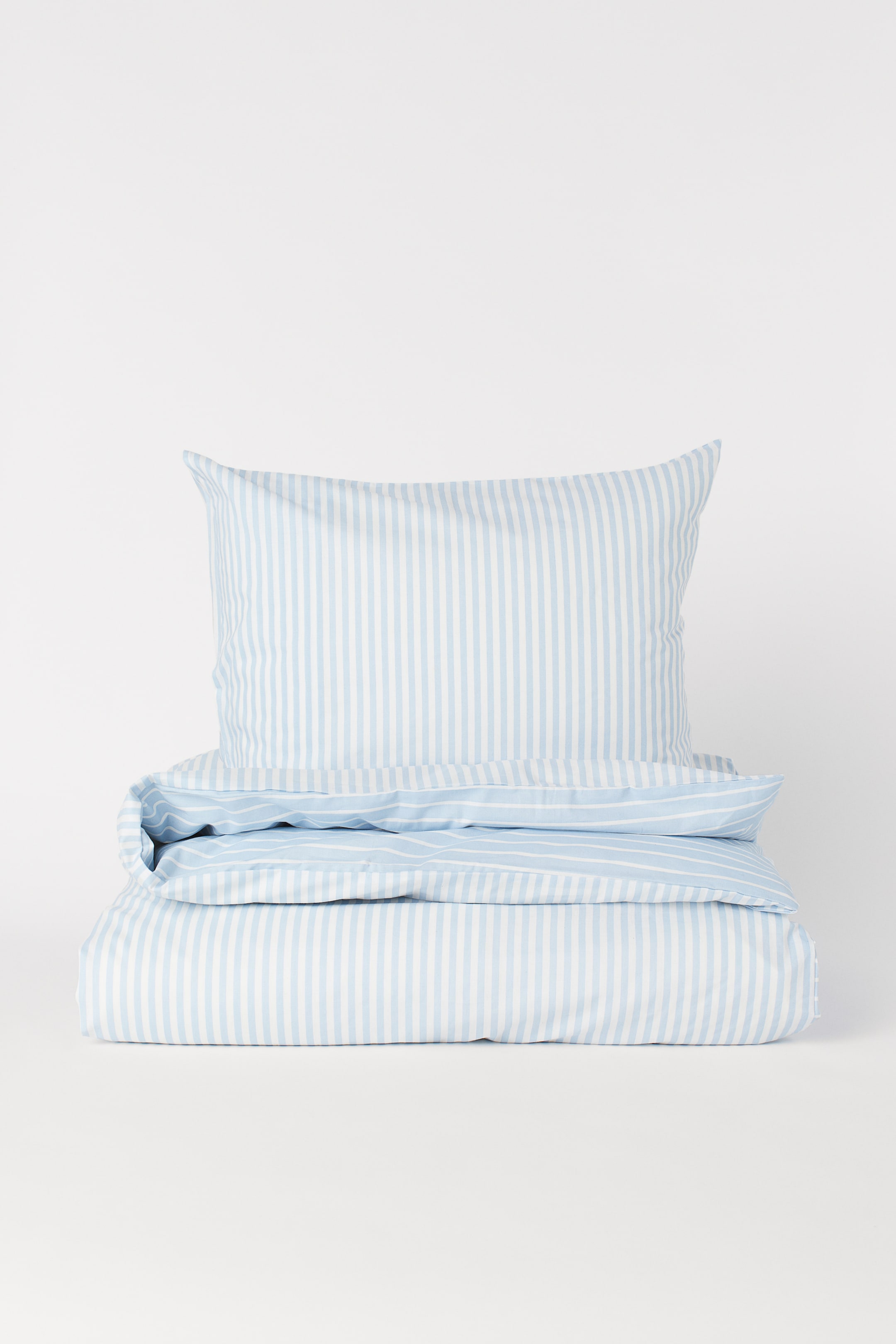 Grotere afbeelding bekijken: Gestreepte dekbedset - Lichtblauw/wit gestreept - HOME | H&M NL 2