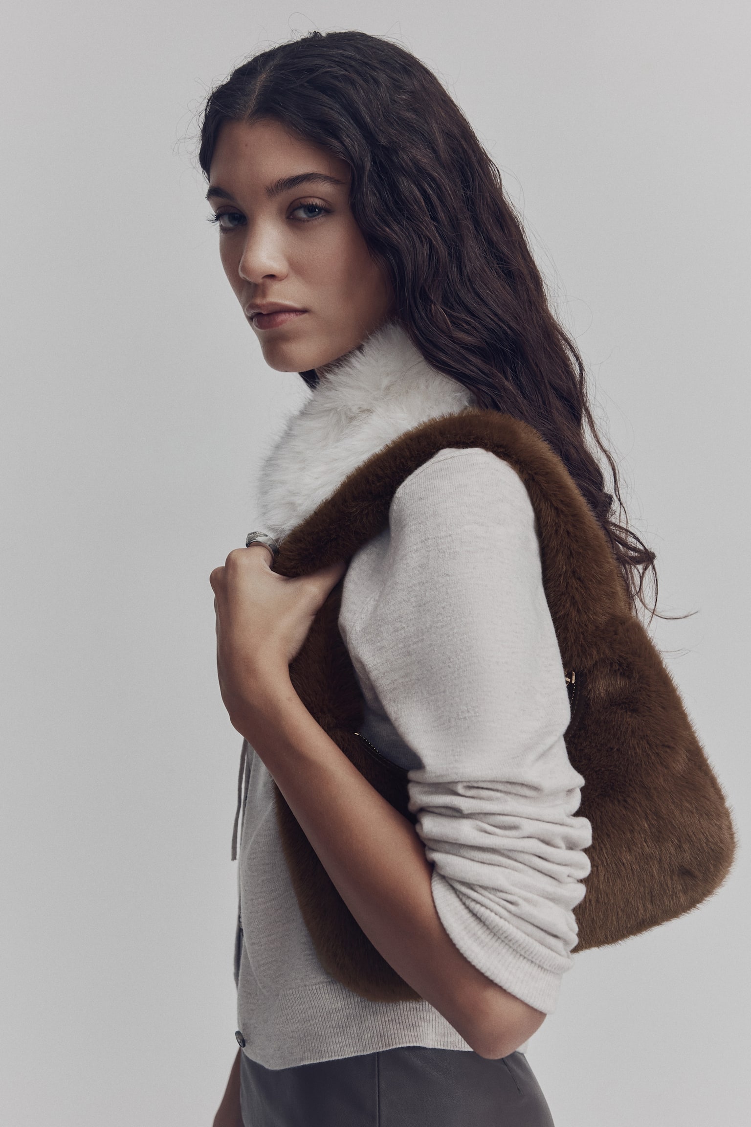 Kabelka na plece - Tmavohnedá/Tmavočervená/Hnedá - 4