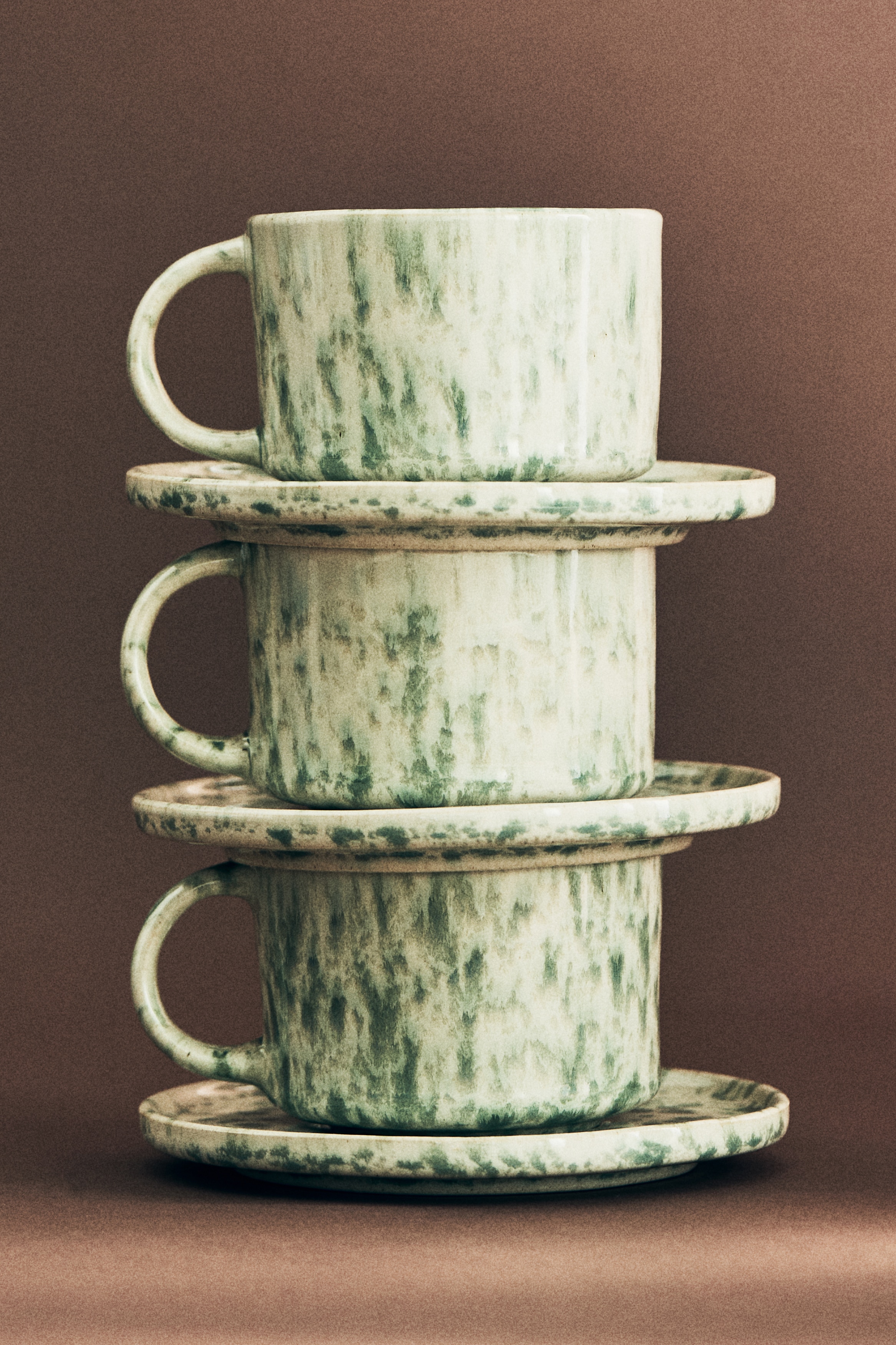 Taza y plato con barniz jaspeado - Verde/Rosa