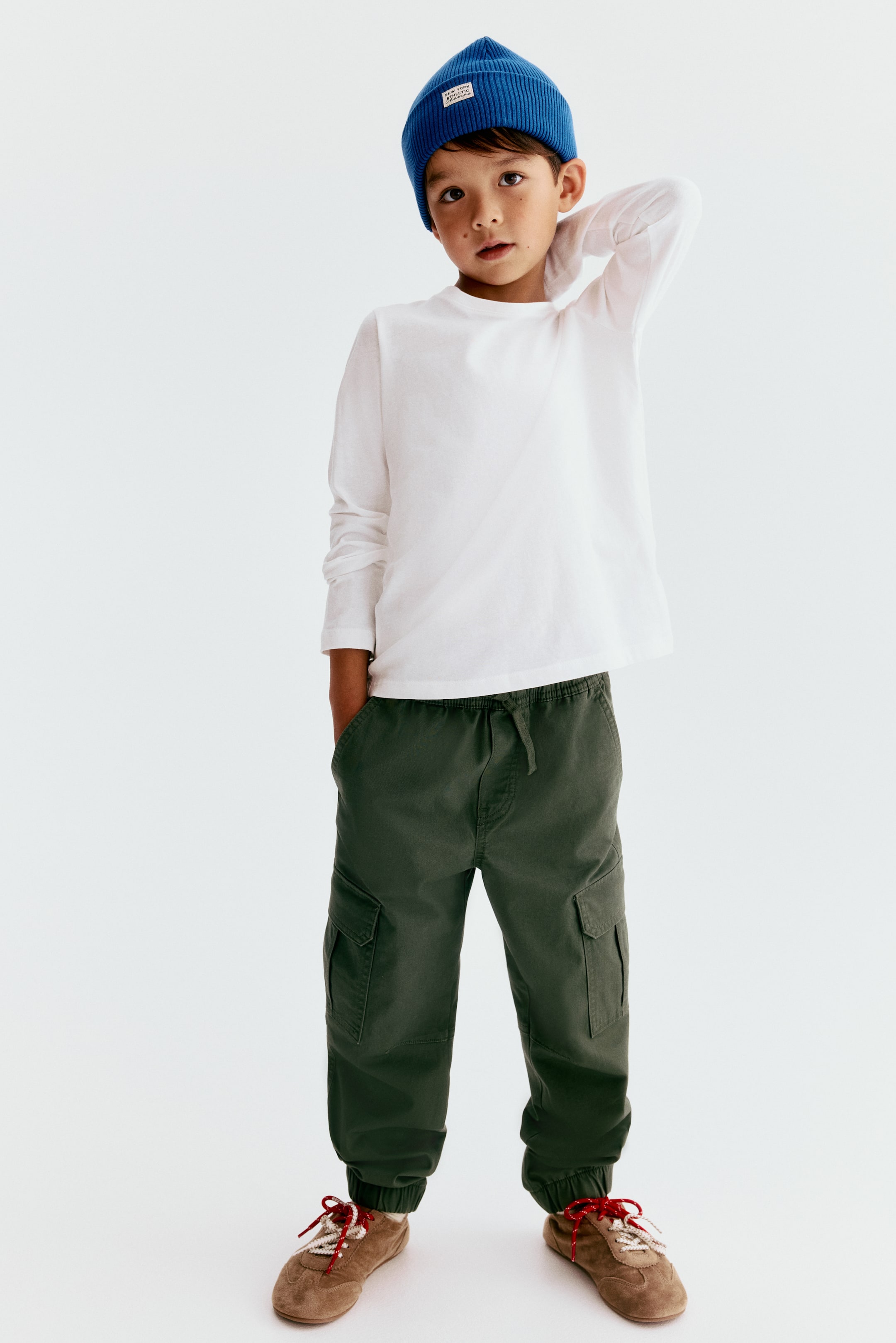 Voir une image plus grande: Pantalon jogging cargo en coton - Vert kaki foncé - Kids | H&M CA 1