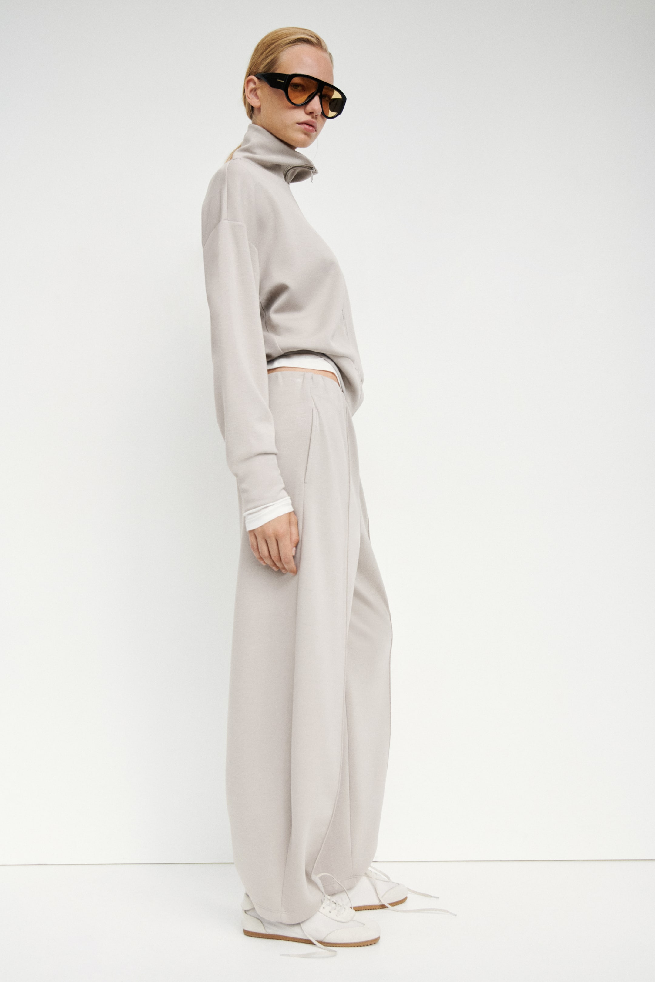 View larger image: Viscose-blend barrel trousers - Light beige - Ladies | H&M IN 1