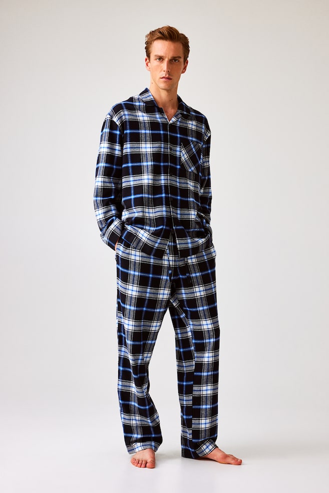 Regular Fit Pyjamas i flanell - Mørk blå/Rutet/Rød/Rutet - 1