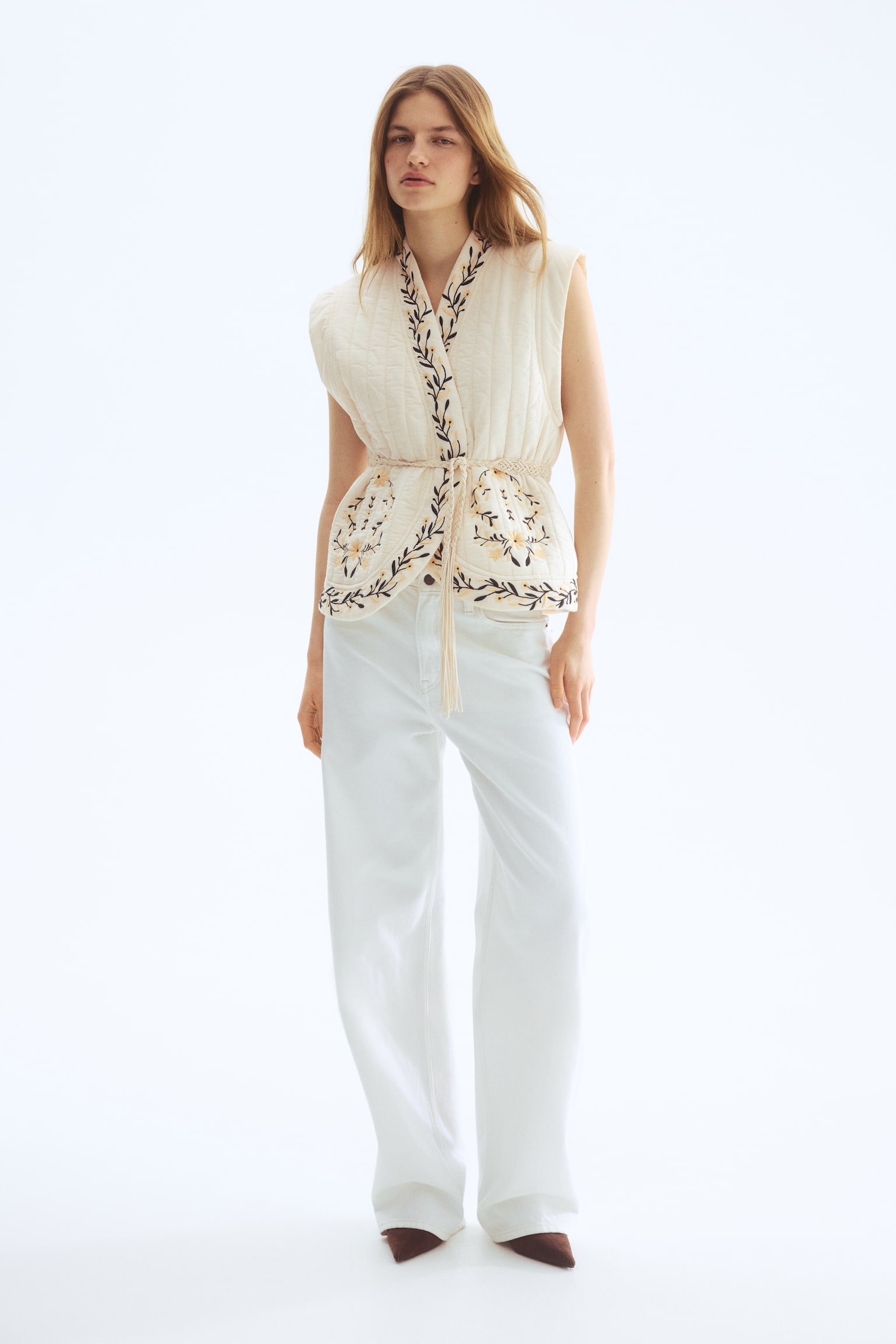 Embroidered gilet - Cream - 7