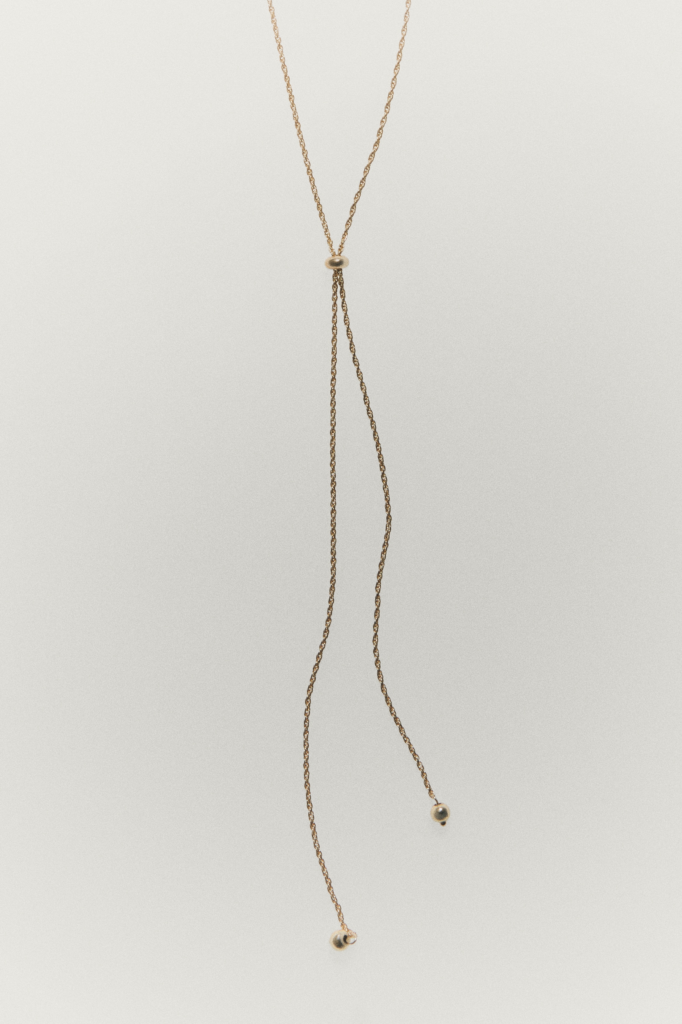 Collier YModèle