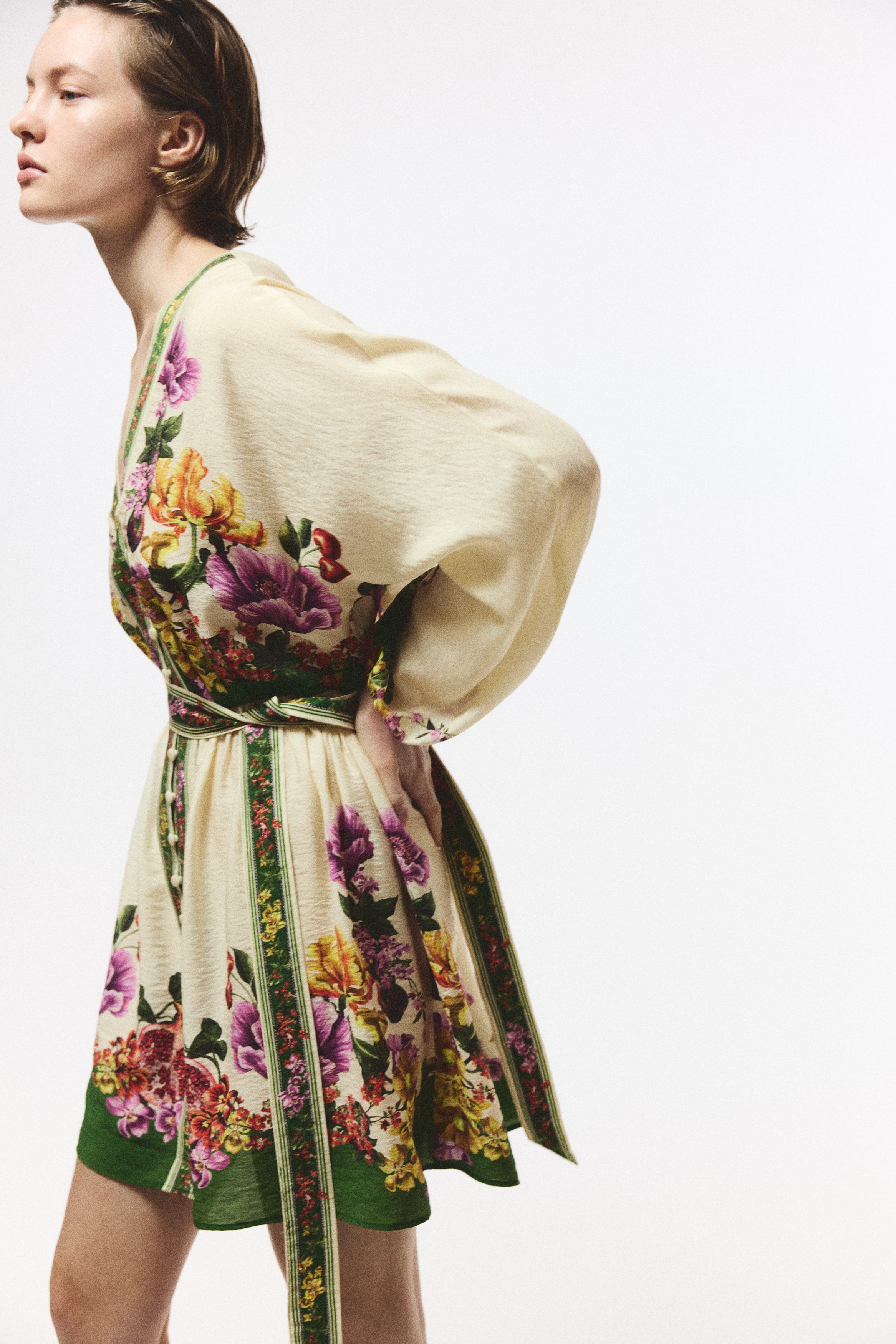 h&m floral dress long sleeve H&M Purple/Green Floral A-Line V-Neck Long Sleeve Dress- Size L