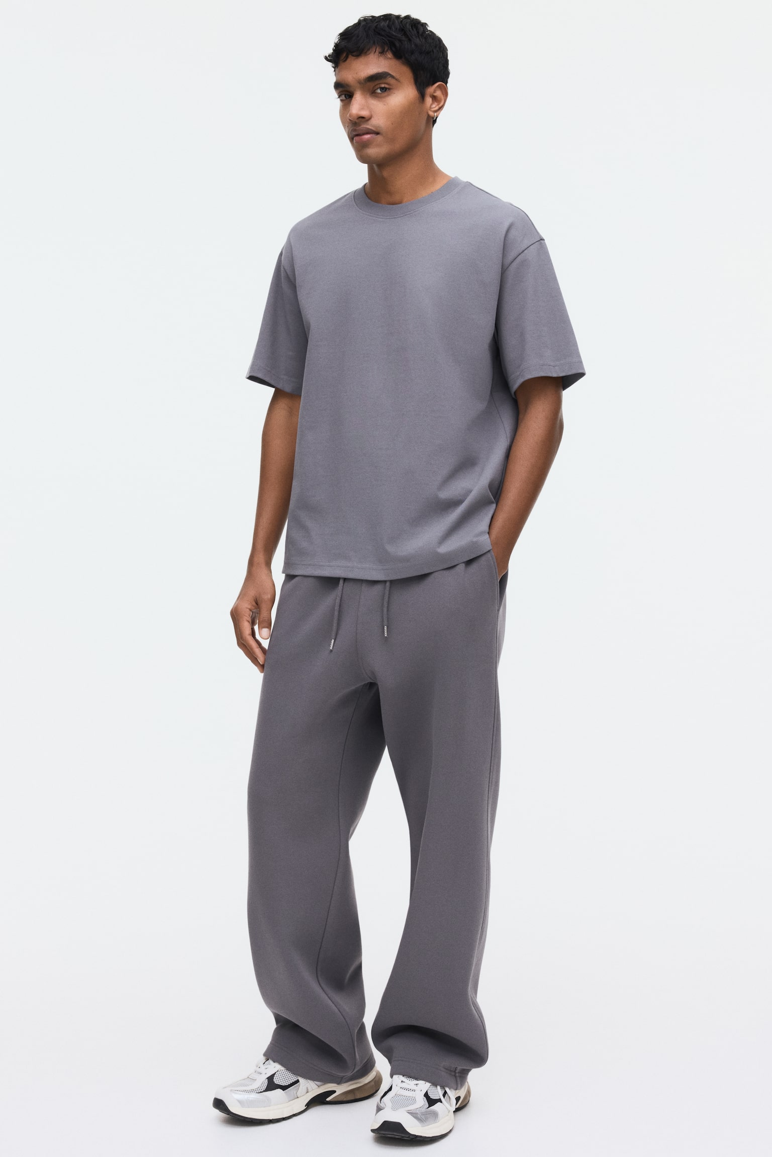 T-shirt i COOLMAX® Relaxed Fit - Mörkgrå/Blågrön/Vit/Svart - 4