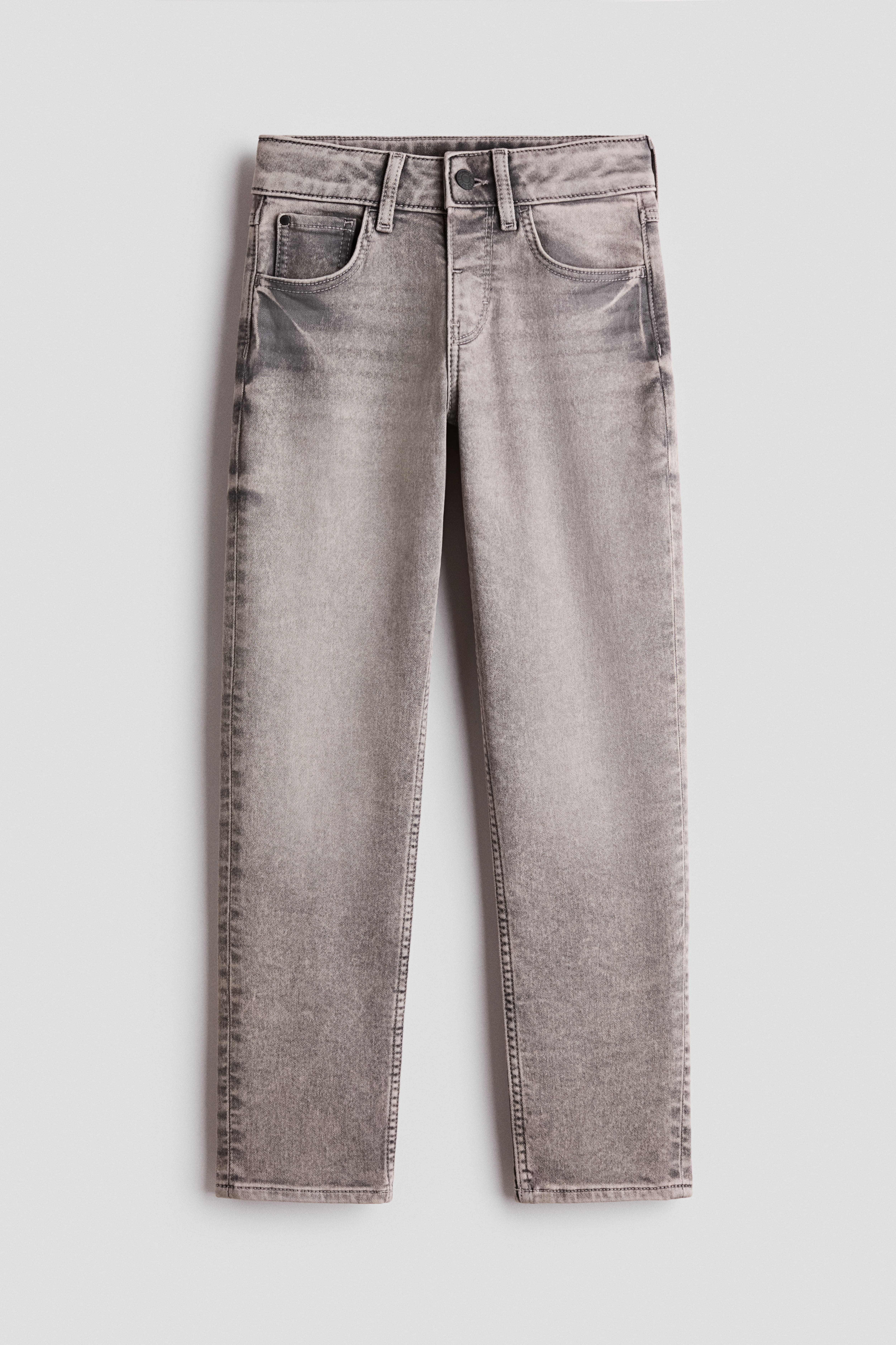 Relaxed-Fit Tapered Jeans