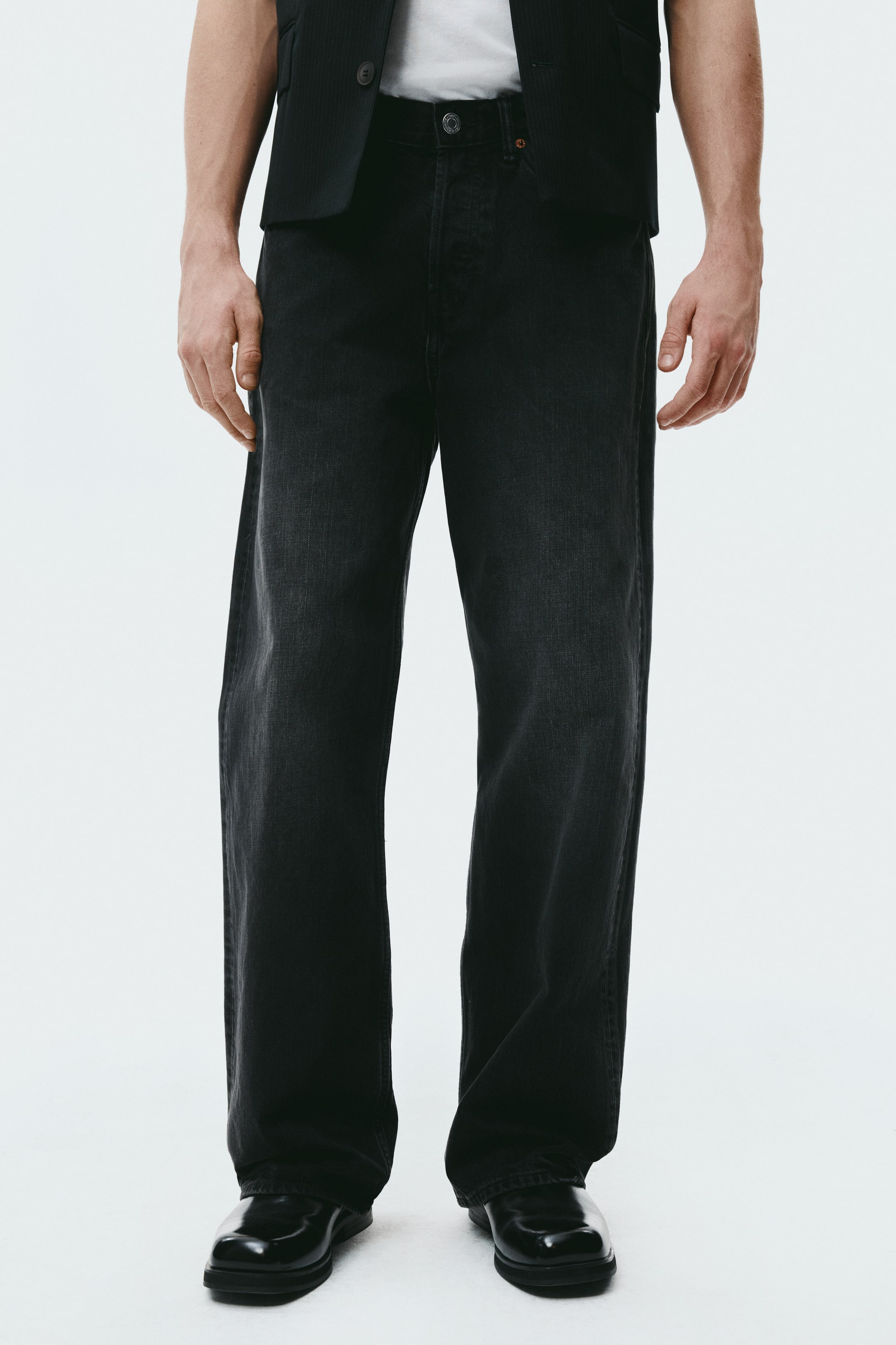 men-s-black-loose-straight-jeans-h-m-ca