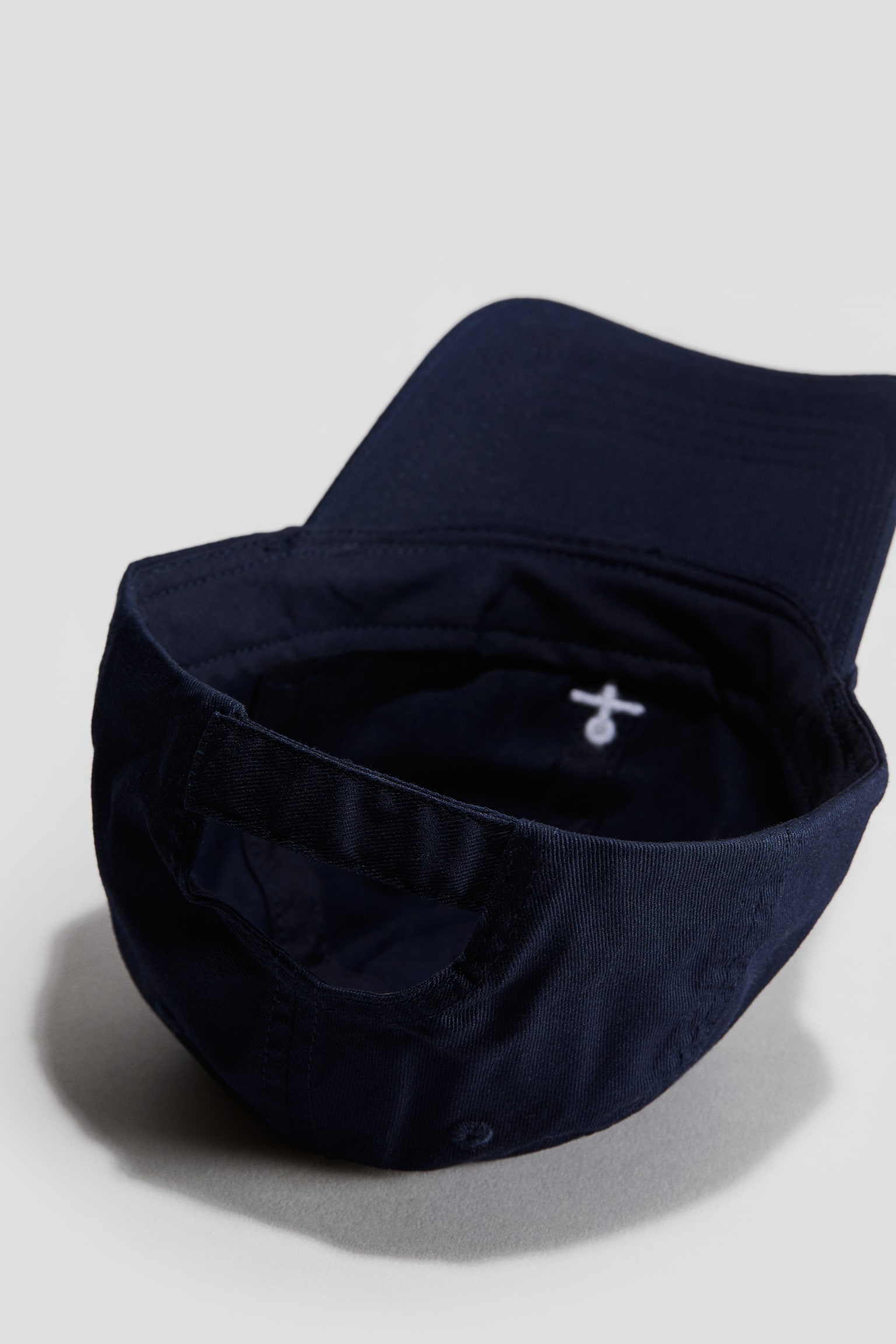 Embroidered-motif cotton cap - Navy blue/Anchor - 3