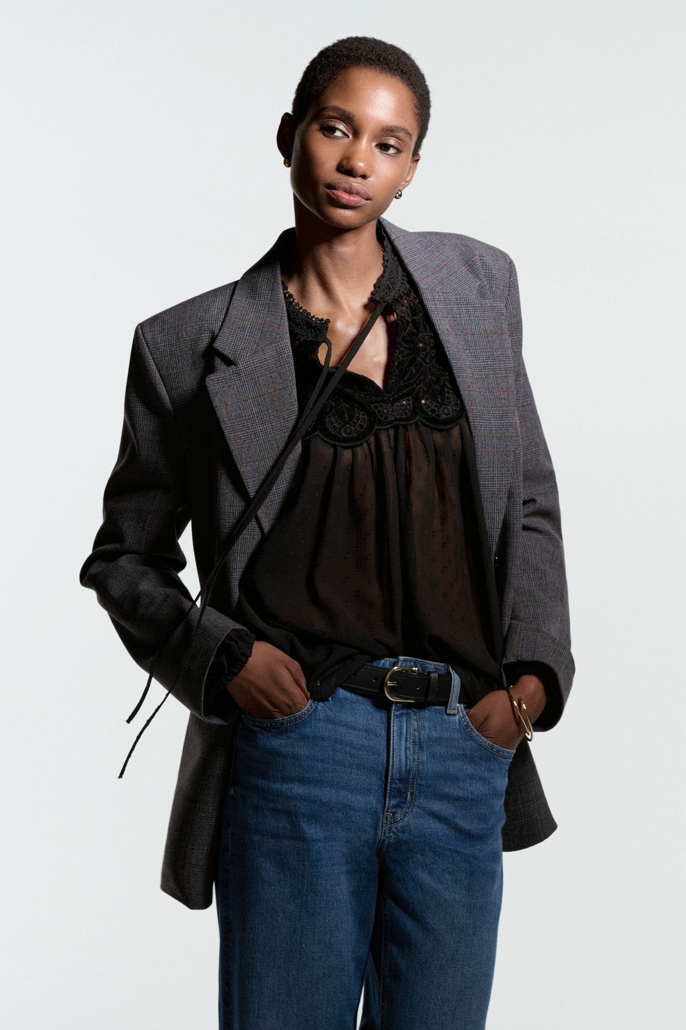 Camicetta trasparente con dettagli in pizzo - Nero