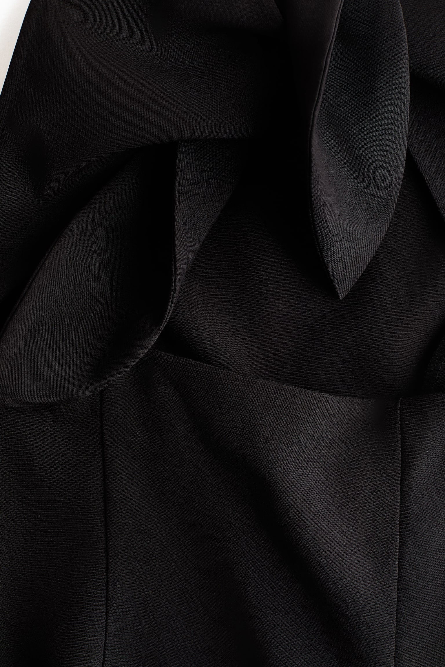 Rückenfreies Minikleid - Schwarz - 4