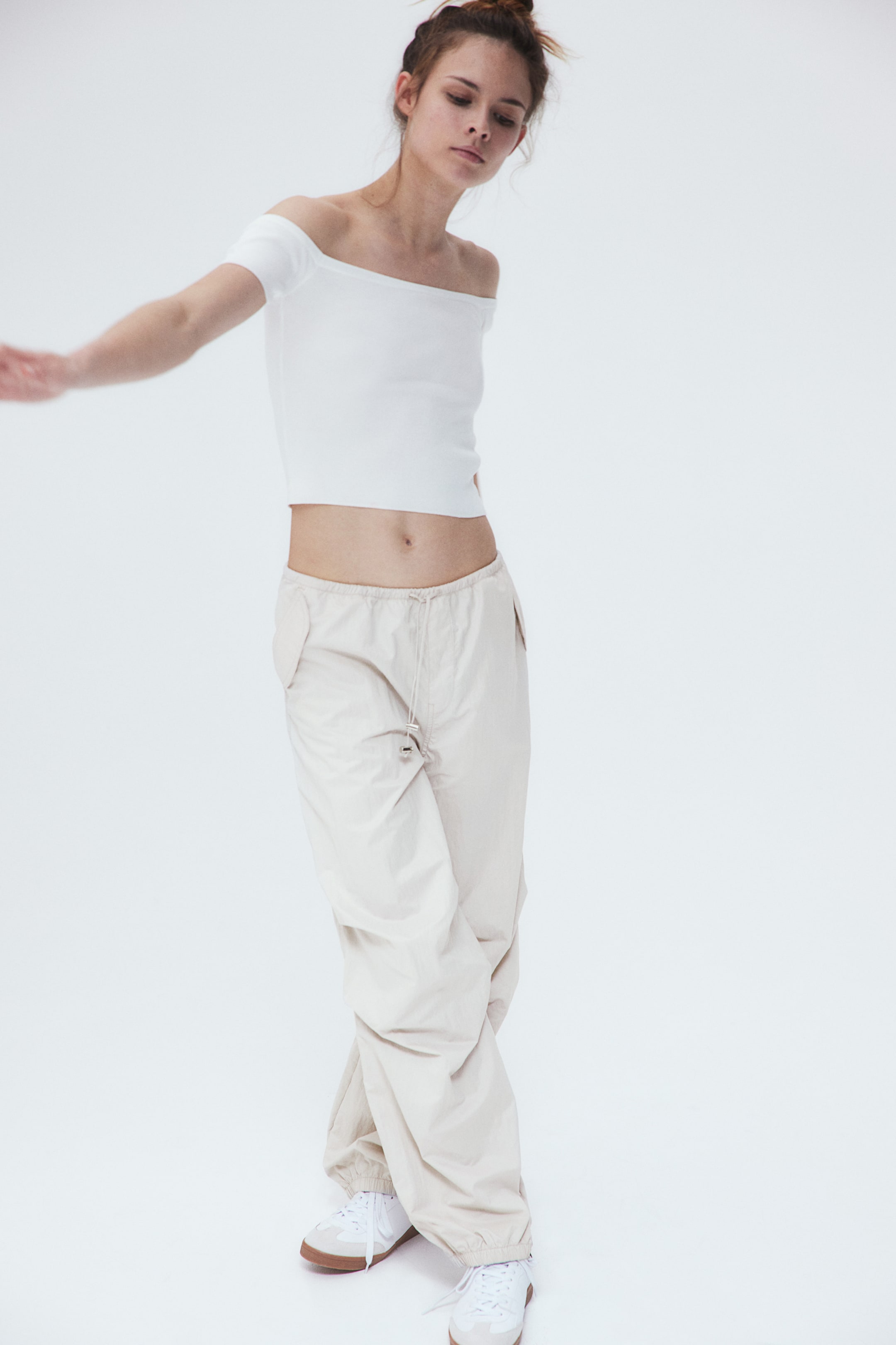 Parachute trousers - Light beige - Ladies | H&M GB 1