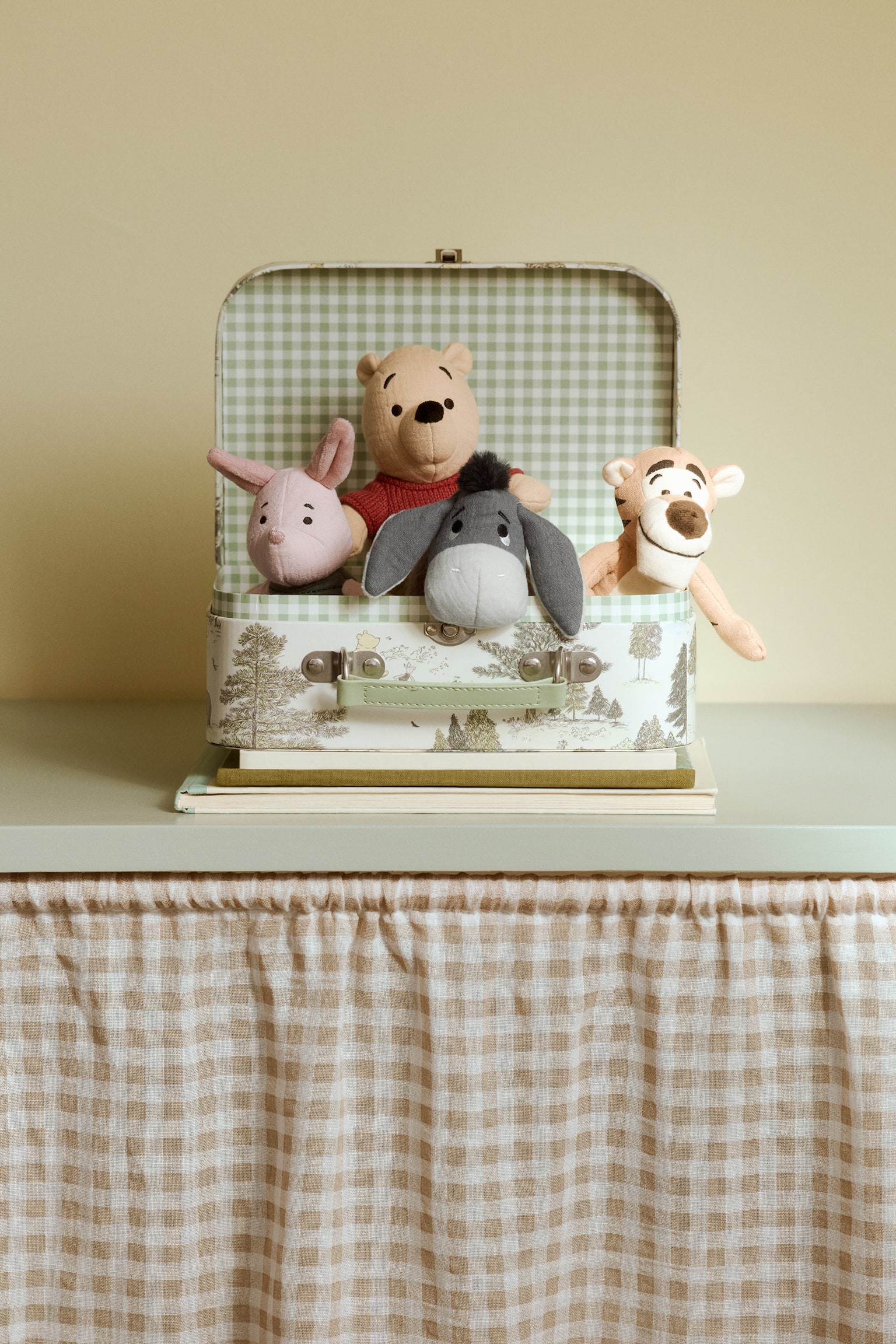 Cotton muslin rattle - Tigger/Winnie the Pooh/Winnie the Pooh/Piglet/Winnie the Pooh/Eeyore/Winnie the Pooh - 1