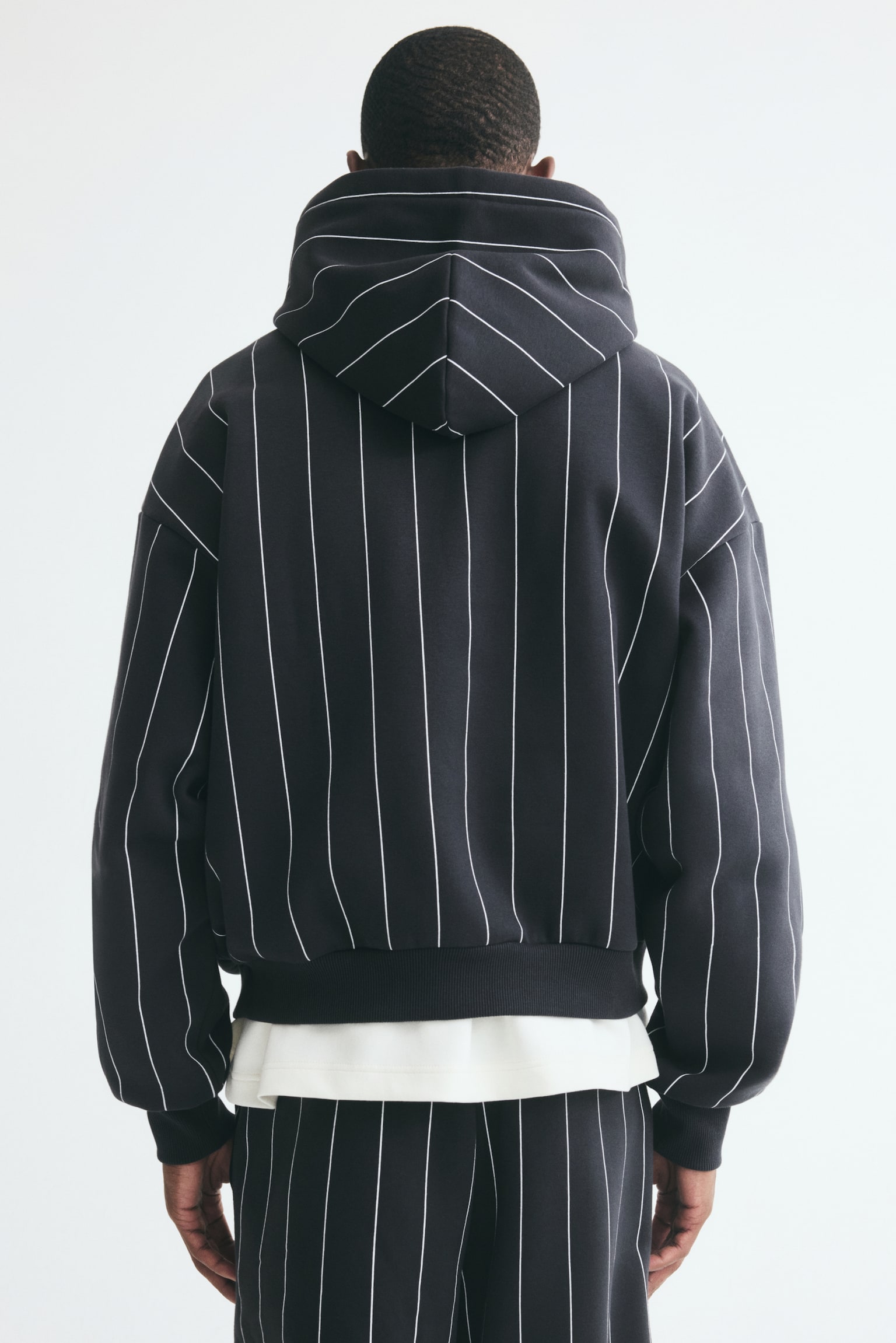 Мужское худи H&M Oversized with Motif, цвет: Чёрный — фото 6