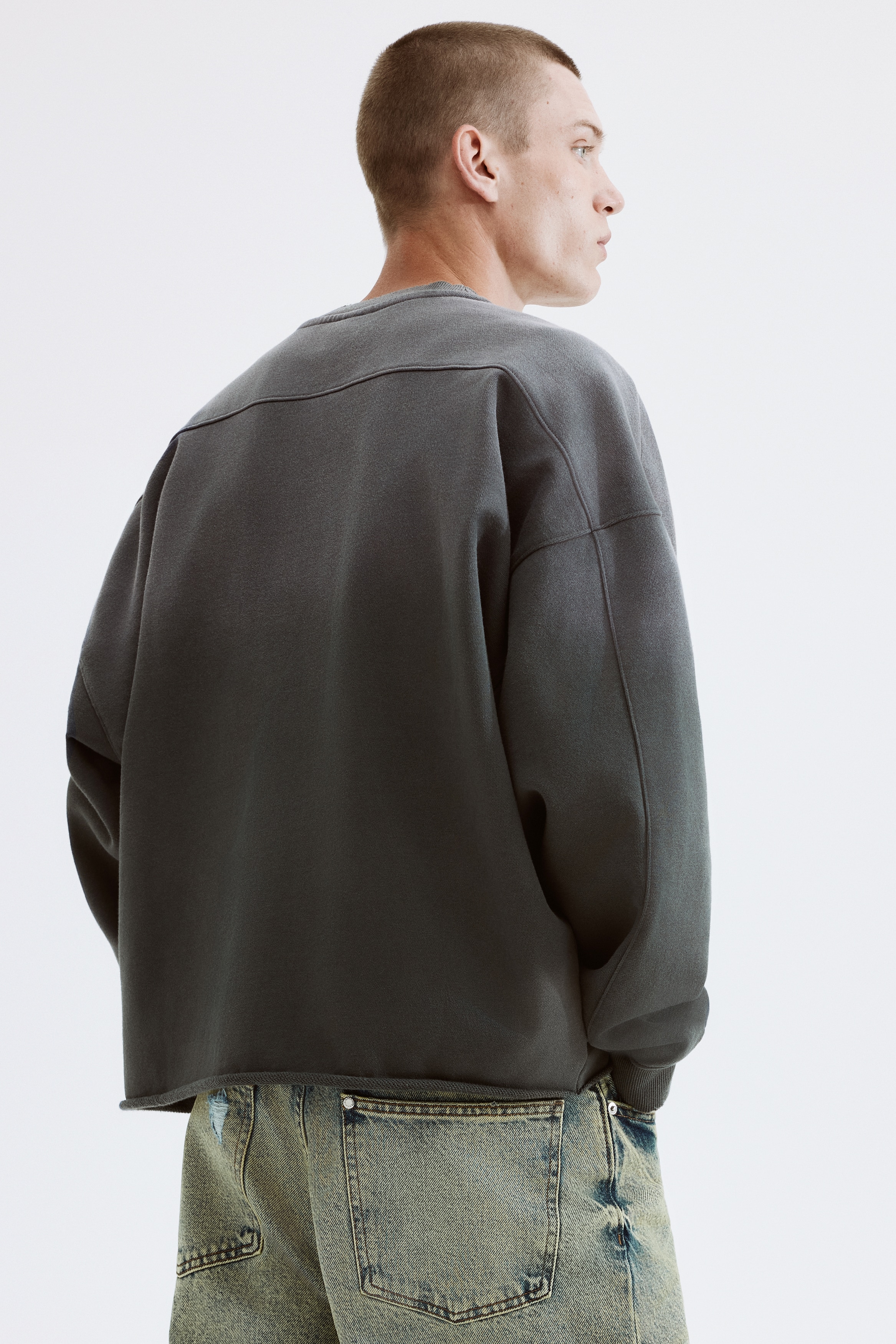 Oversized Fit Washed sweatshirt