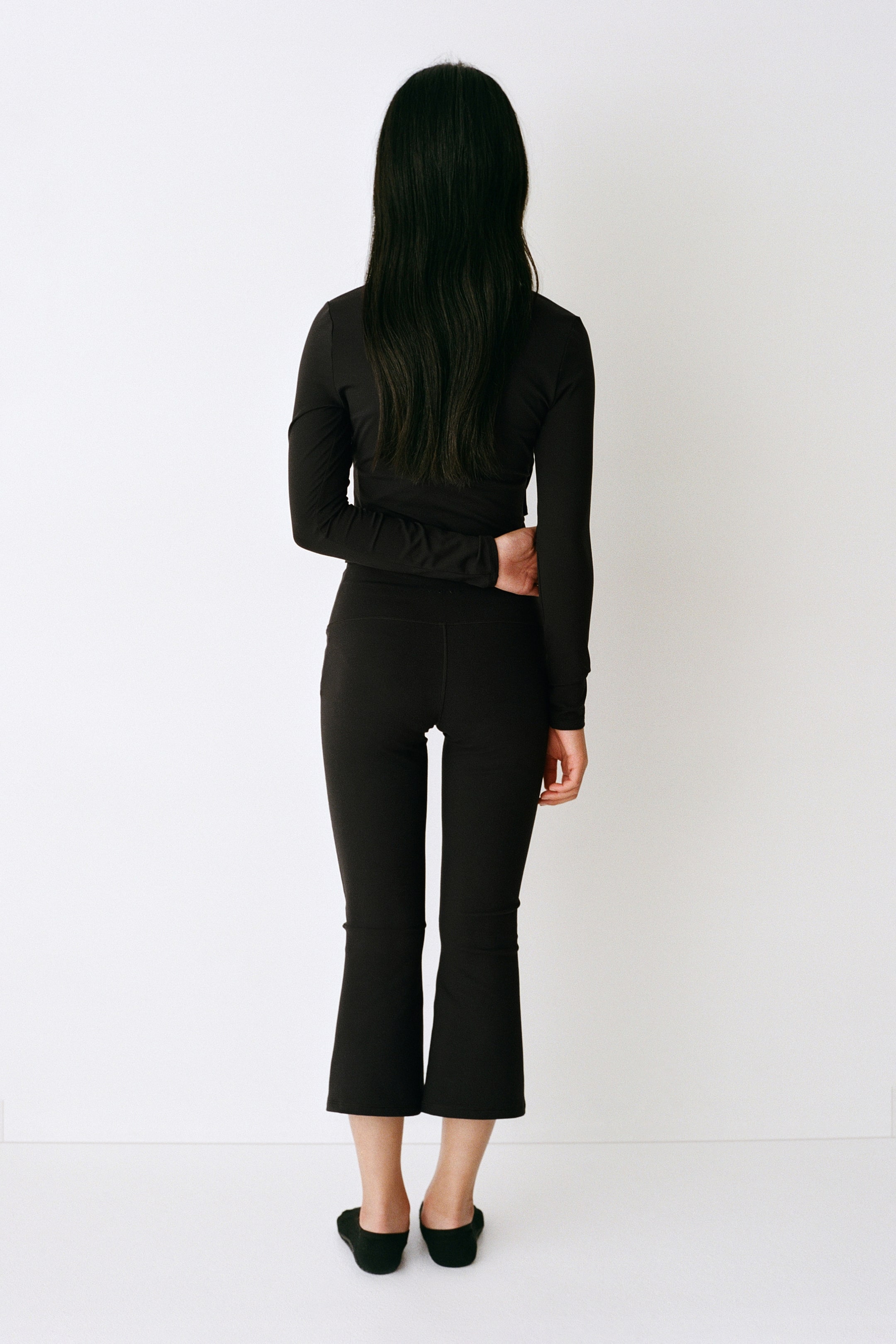 Flared Capri Yoga Leggings with SoftMove™
