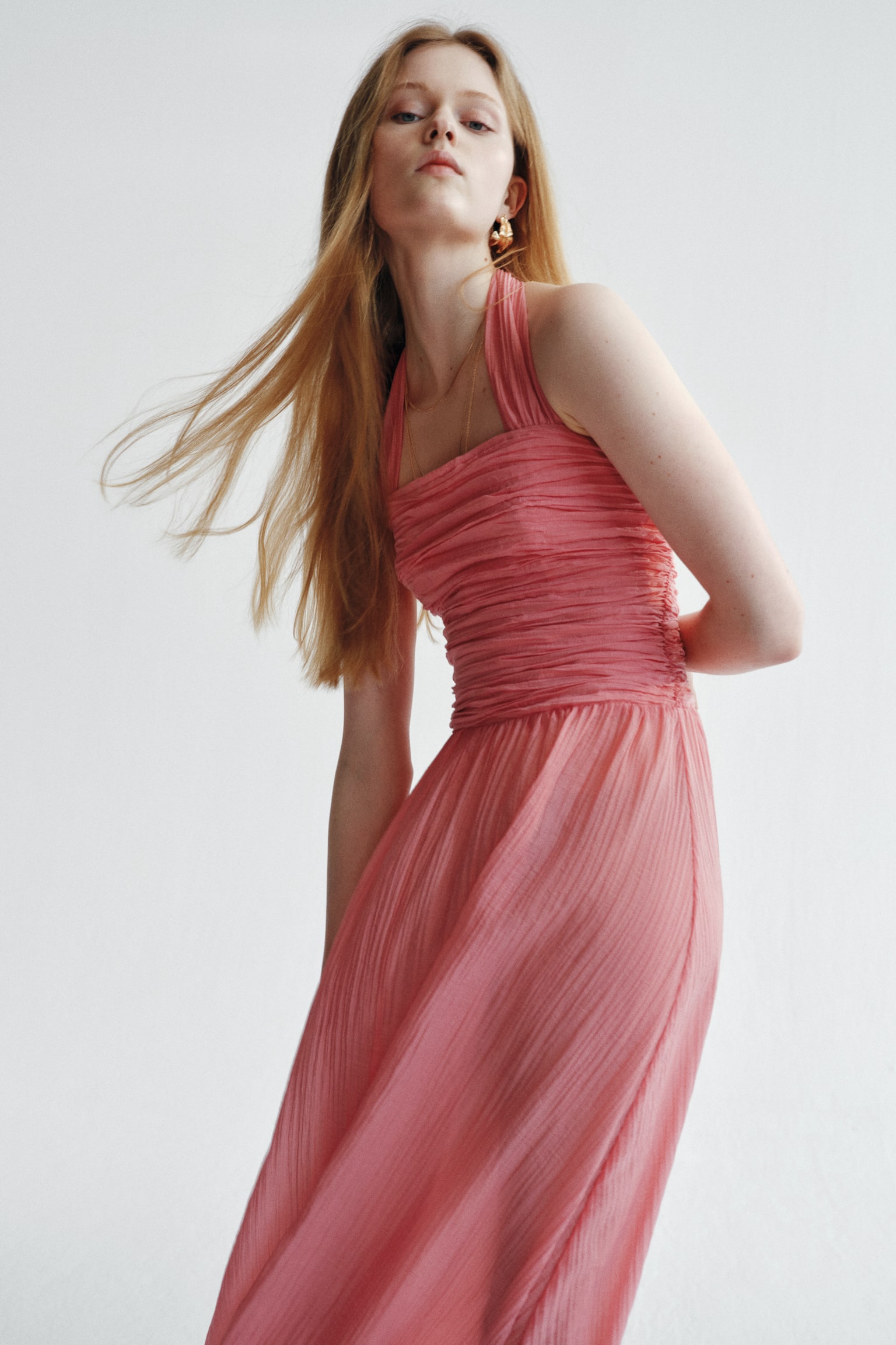 Gathered halterneck dress - Pink - 3