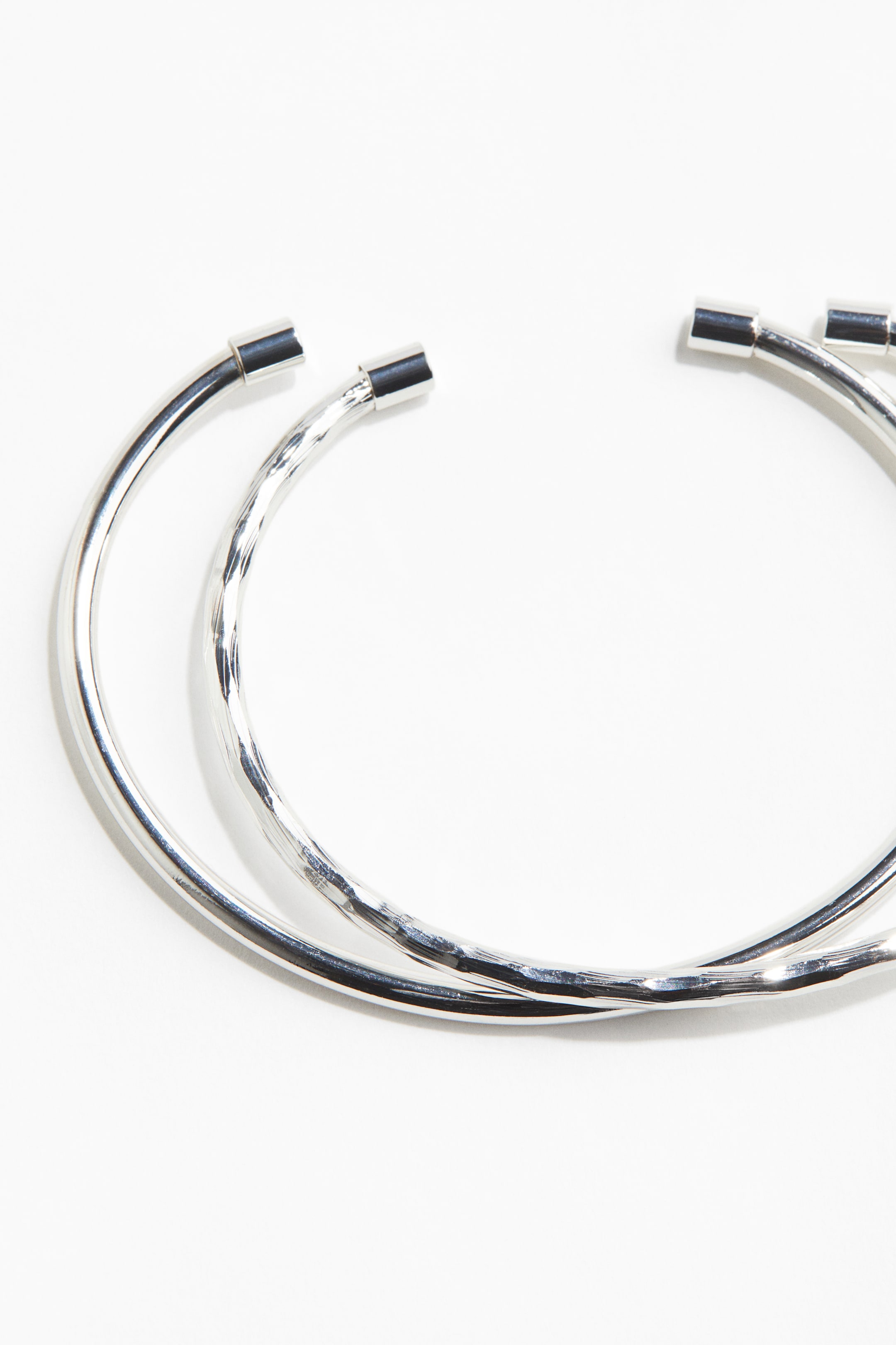 拡大画像を表示: カフブレスレット 2個セット - シルバーカラー - レディース | H&M JP 2