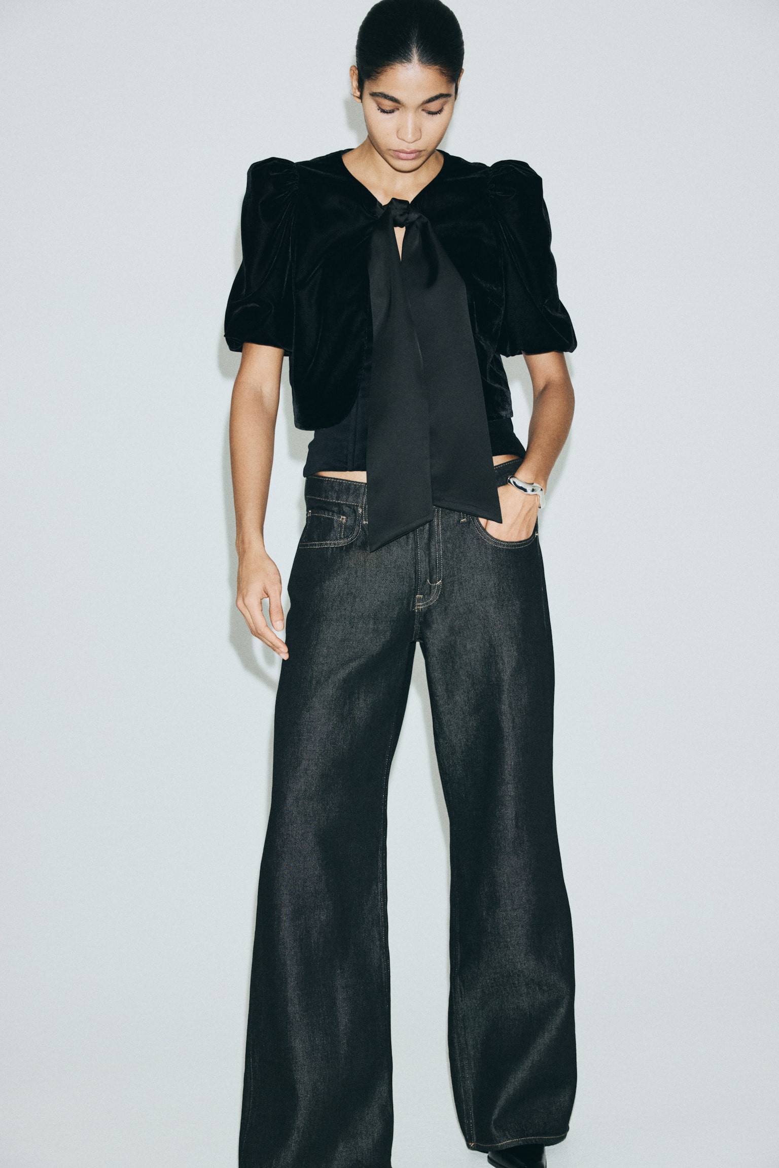 Topp med puffermer - Sort/Marineblå - 4