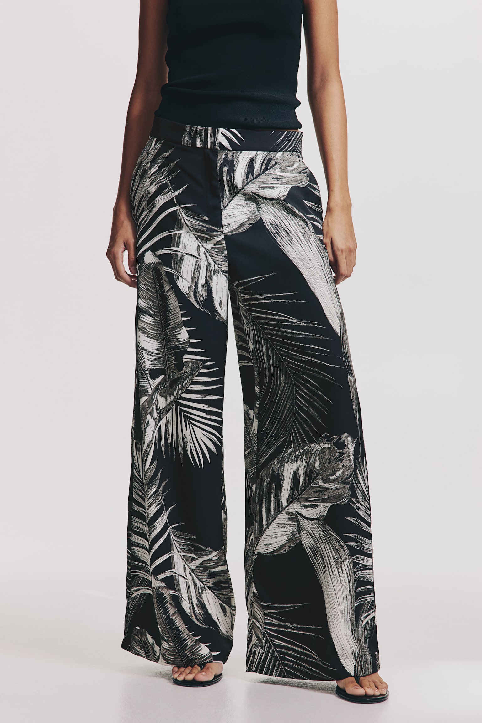 Wide tailored trousers - Black/Patterned/Cream/Striped - 5