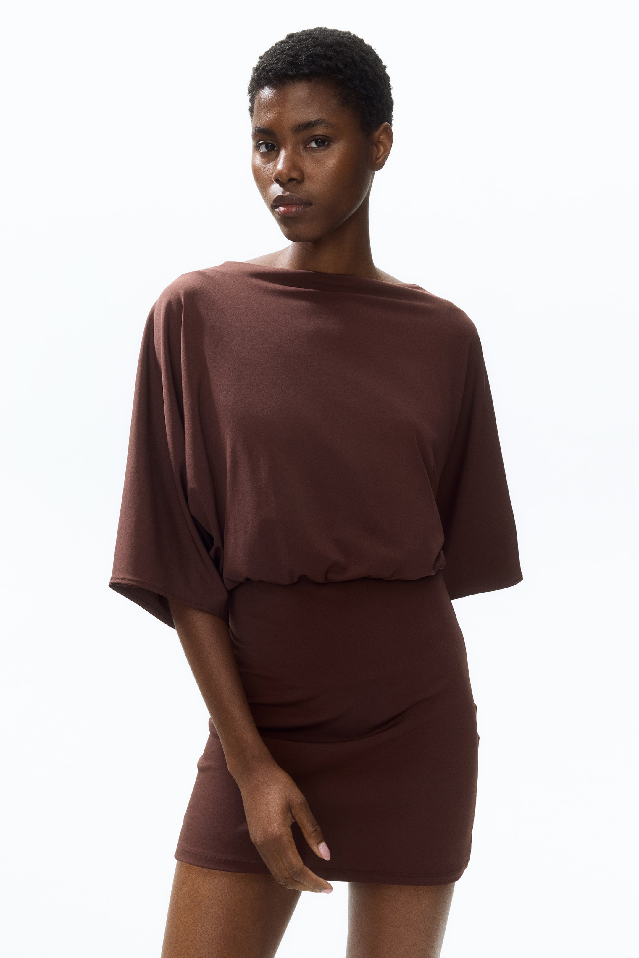 Женские платья H&M Cape-Sleeved Low-Back Dress — фото 3
