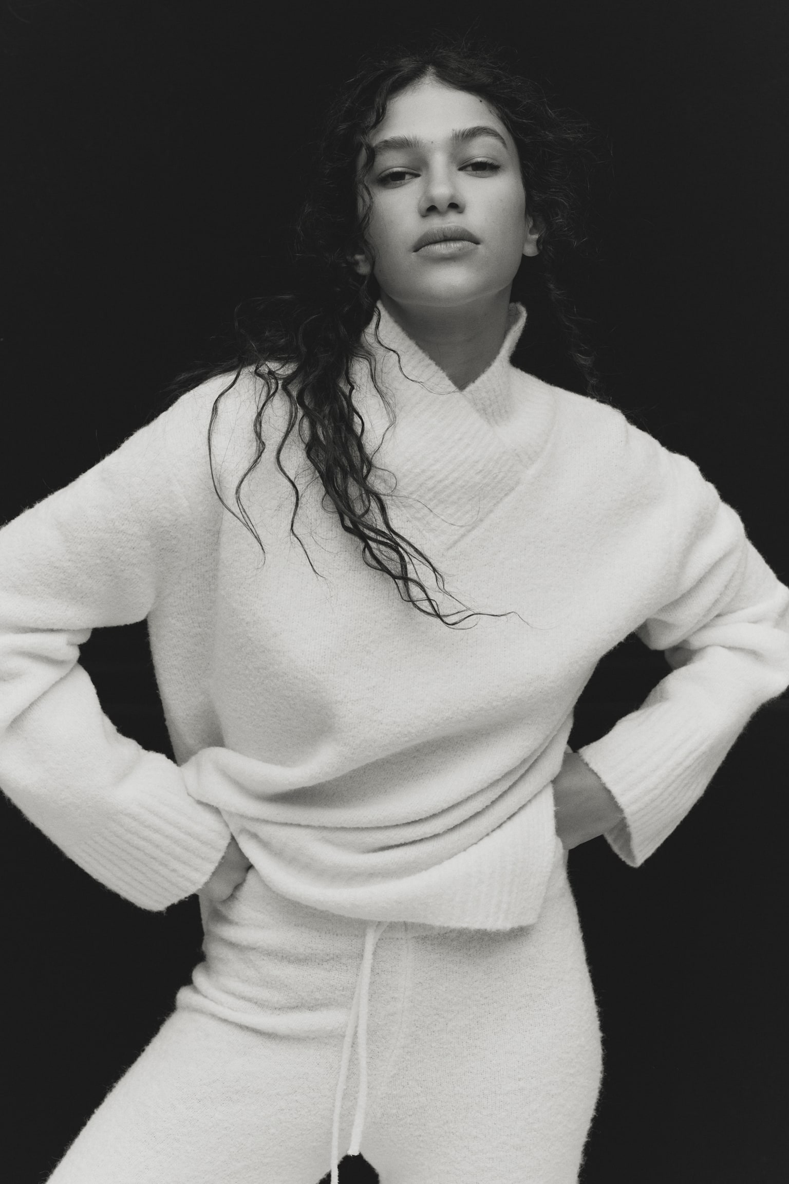 Pulover din amestec de lână cu decolteu în V - Crem - 3